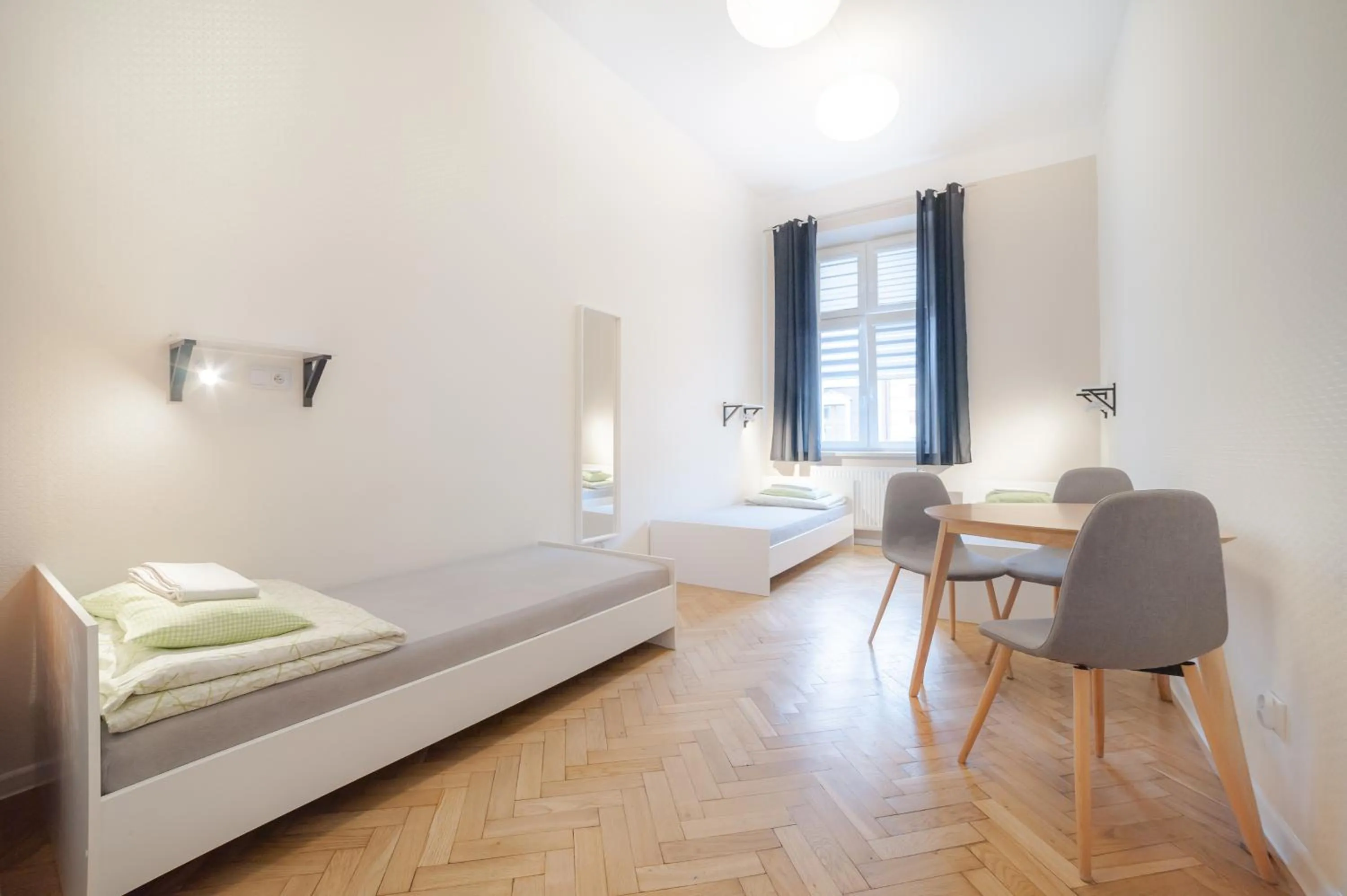 Photo of the whole room, Bed in Dizzy Daisy Hostel