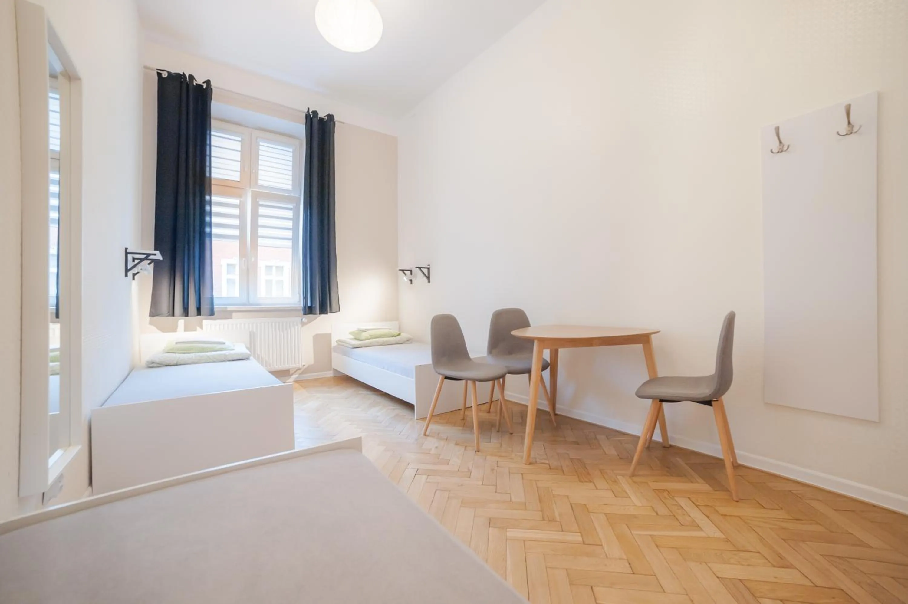 Photo of the whole room, Bed in Dizzy Daisy Hostel