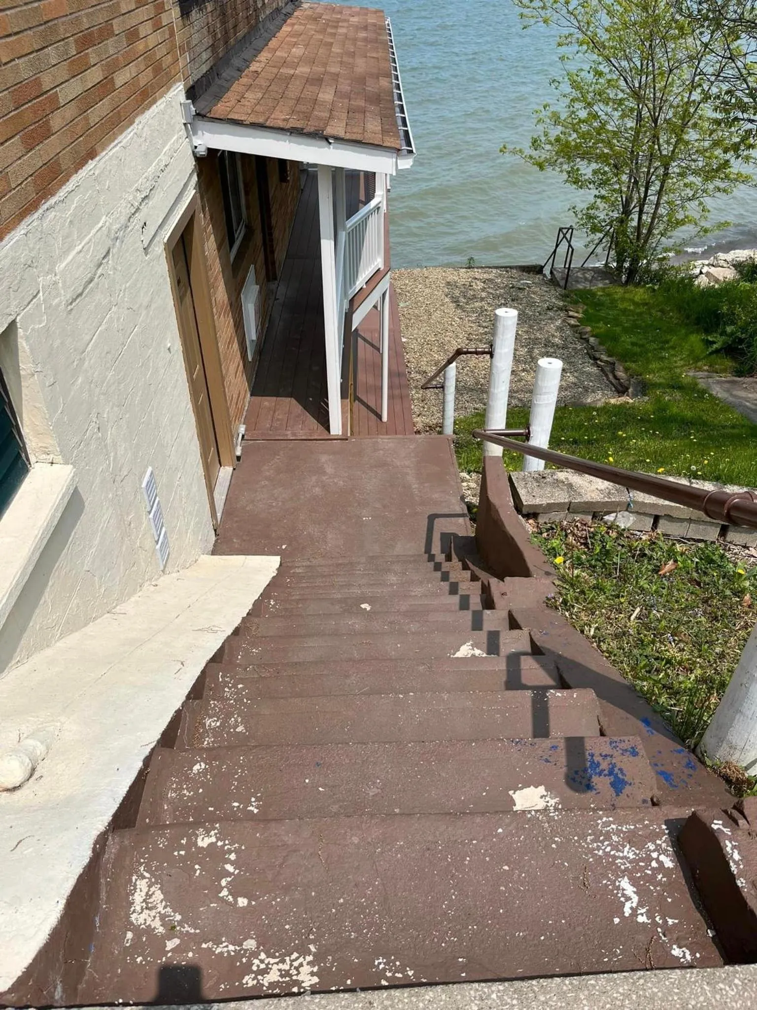 Property building in Pete's Lakefront Motel, LLC