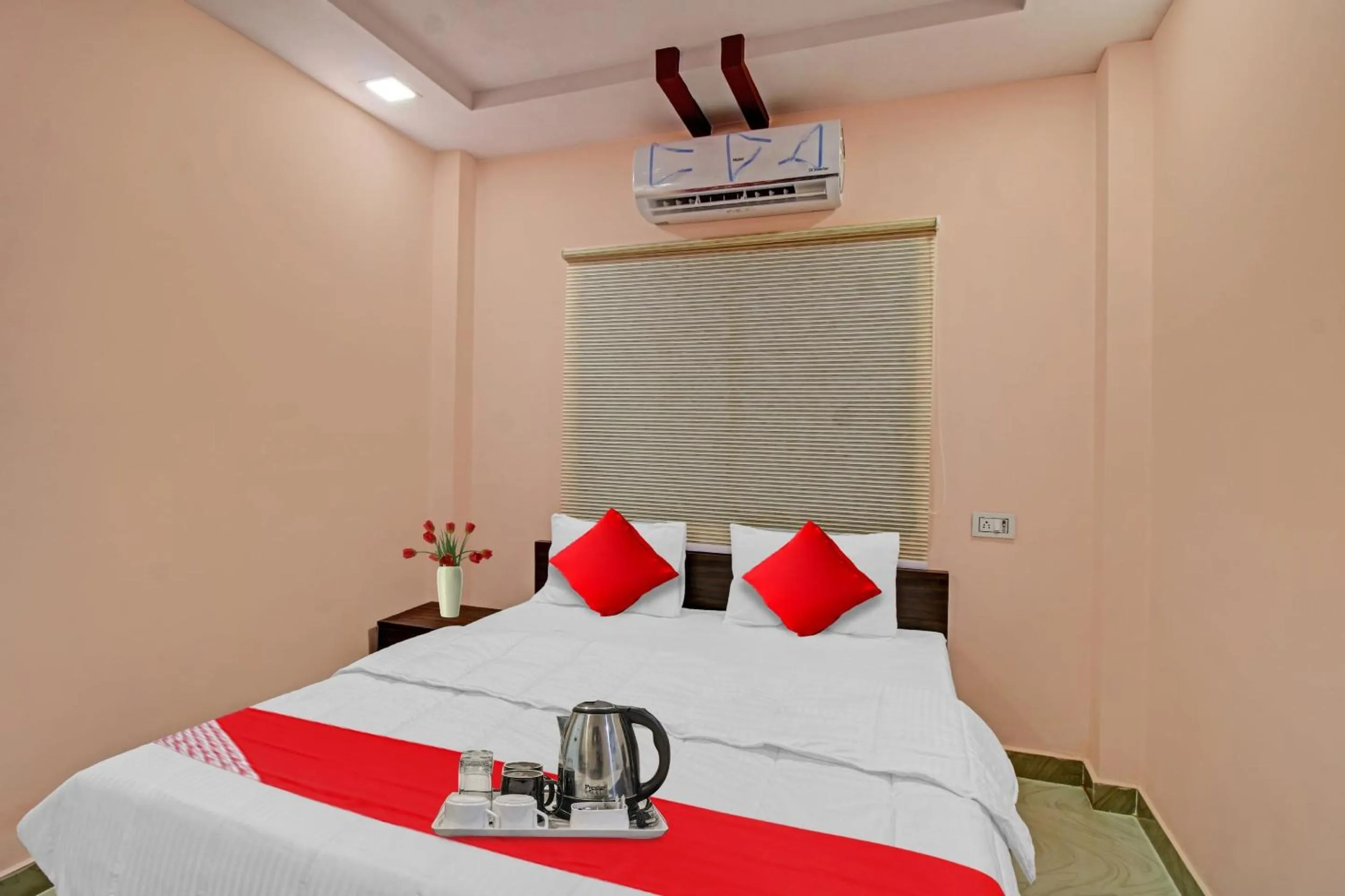Lobby or reception, Bed in Hotel O Raj Hotel