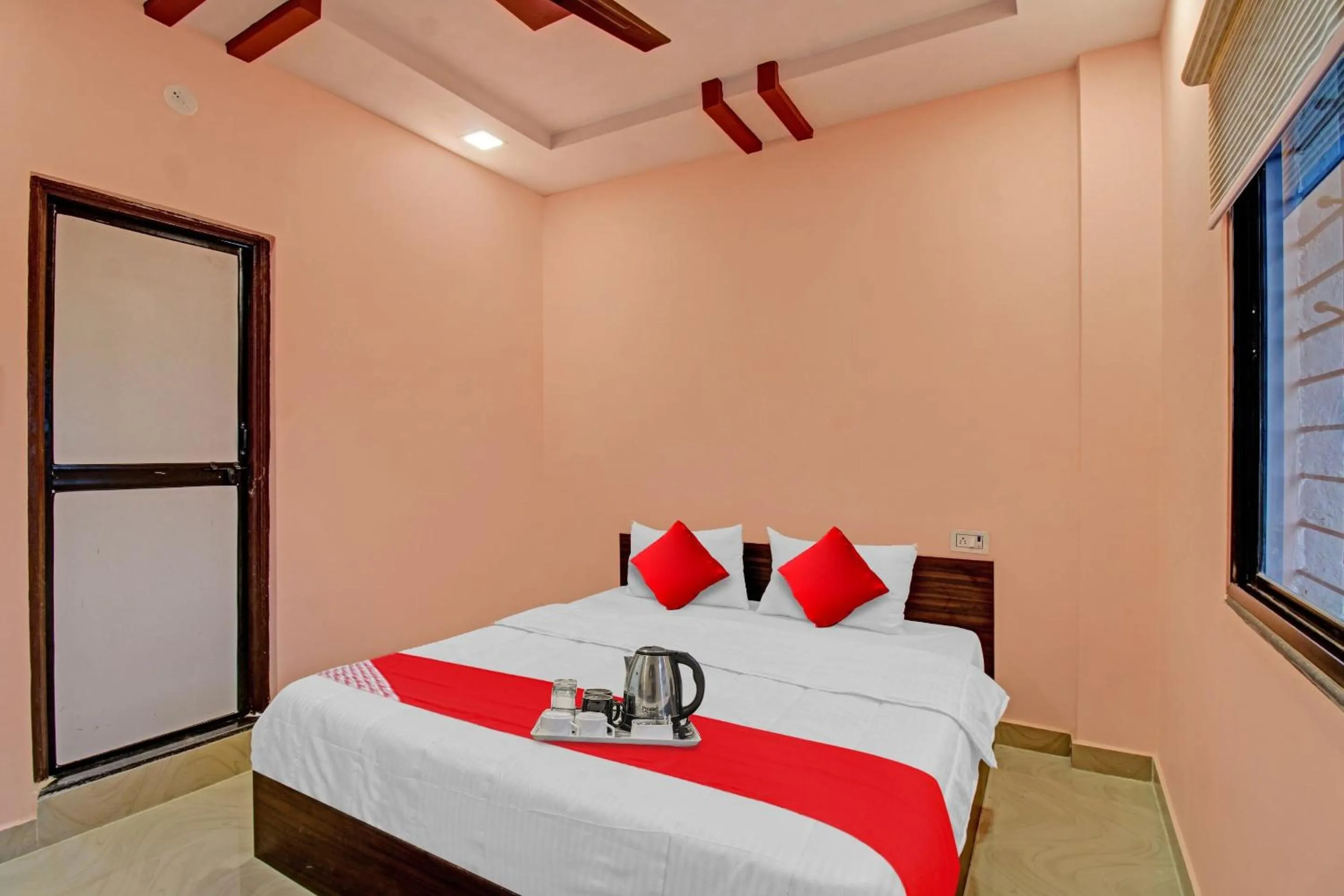 Bedroom, Bed in Hotel O Raj Hotel