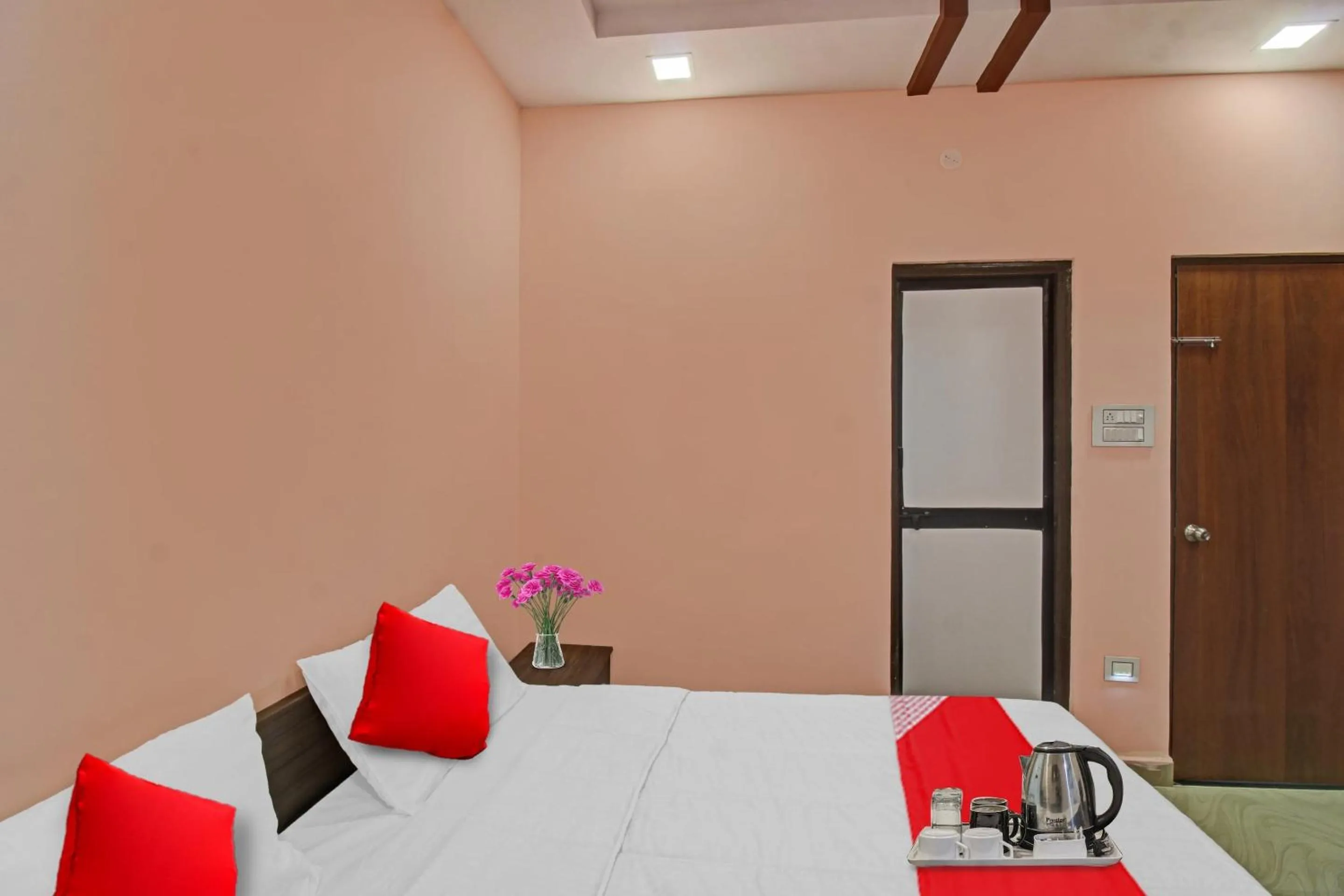 Bedroom, Bed in Hotel O Raj Hotel