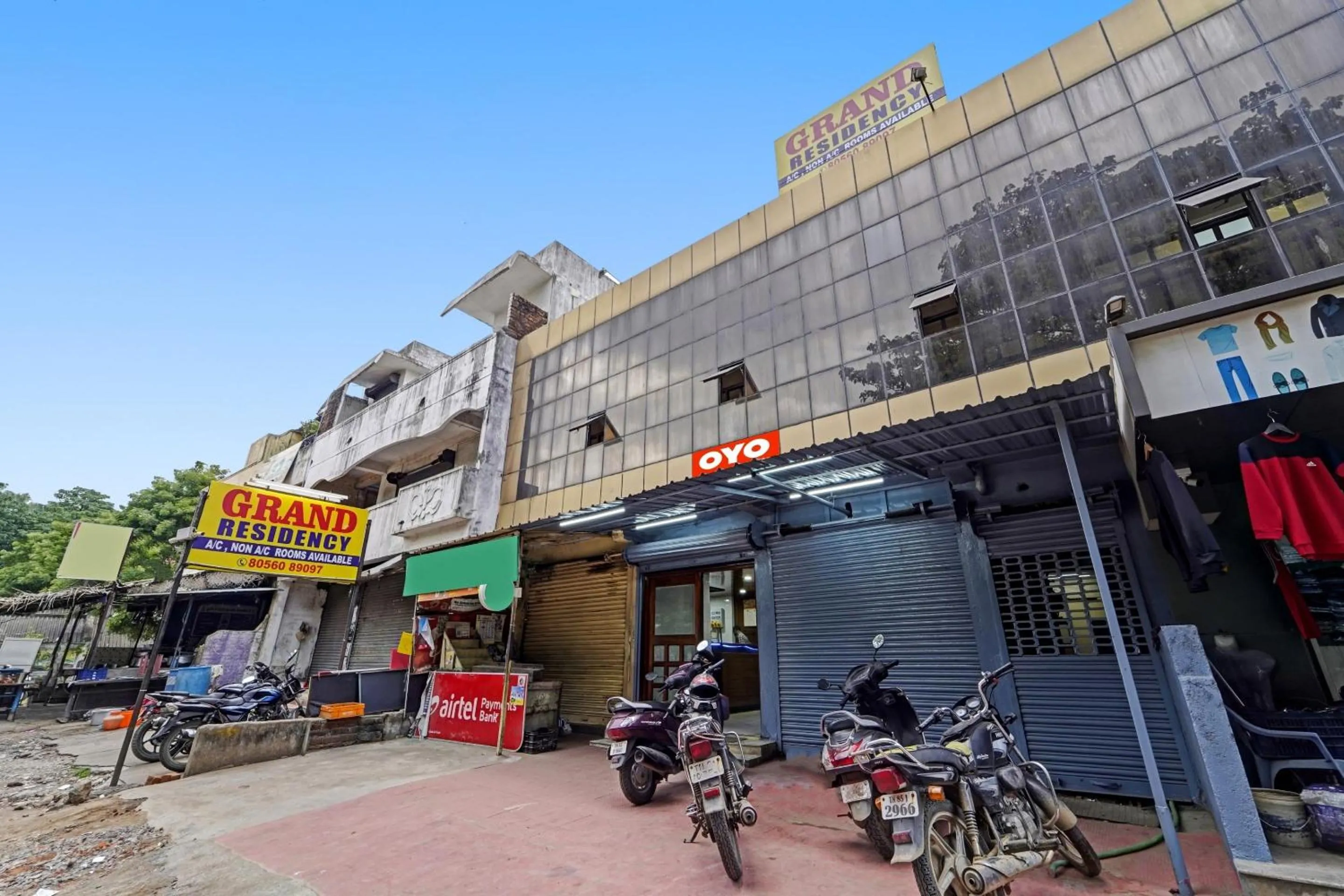 Facade/entrance in Hotel O Grand Pallavaram