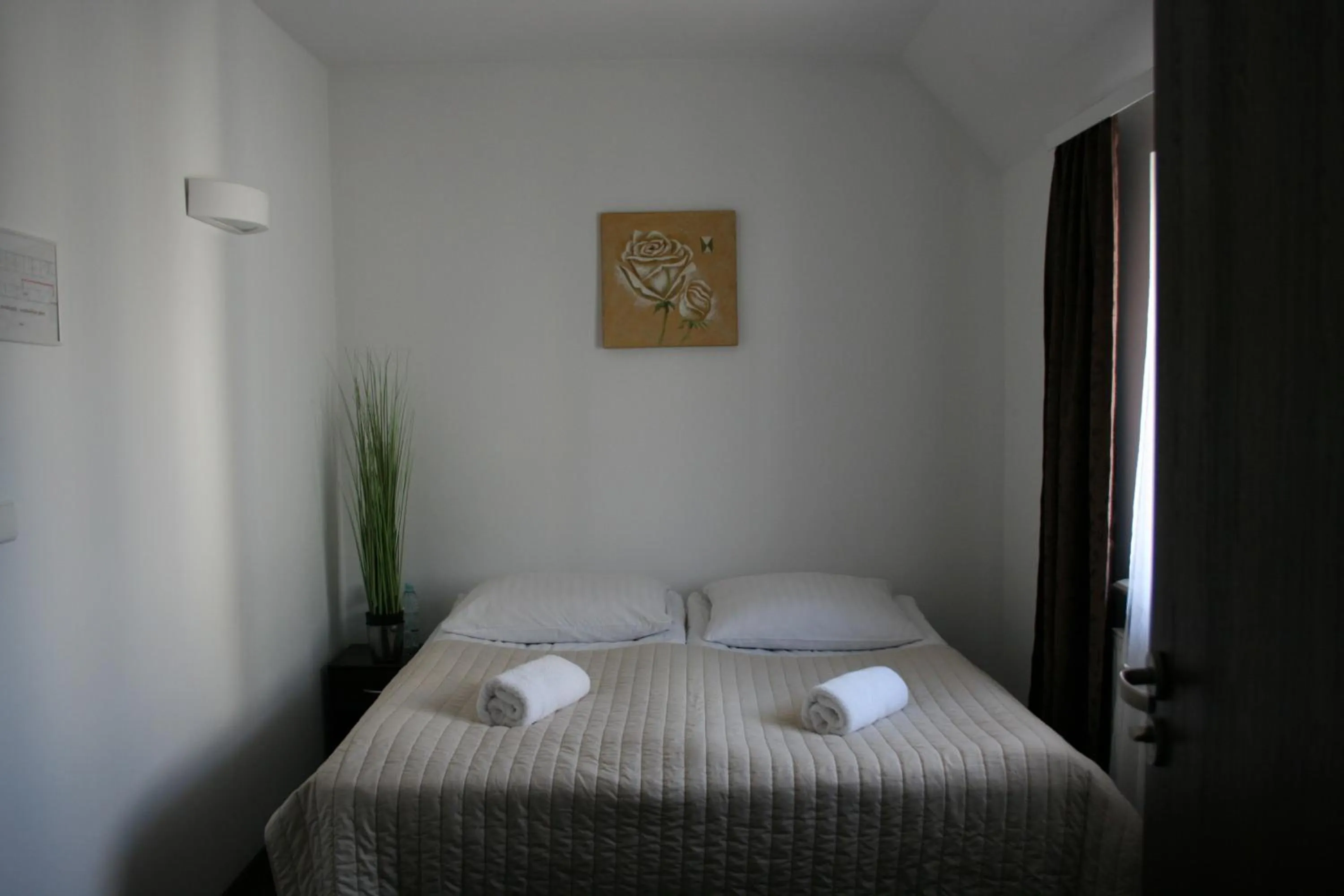 Bed in Hotel Junior 2