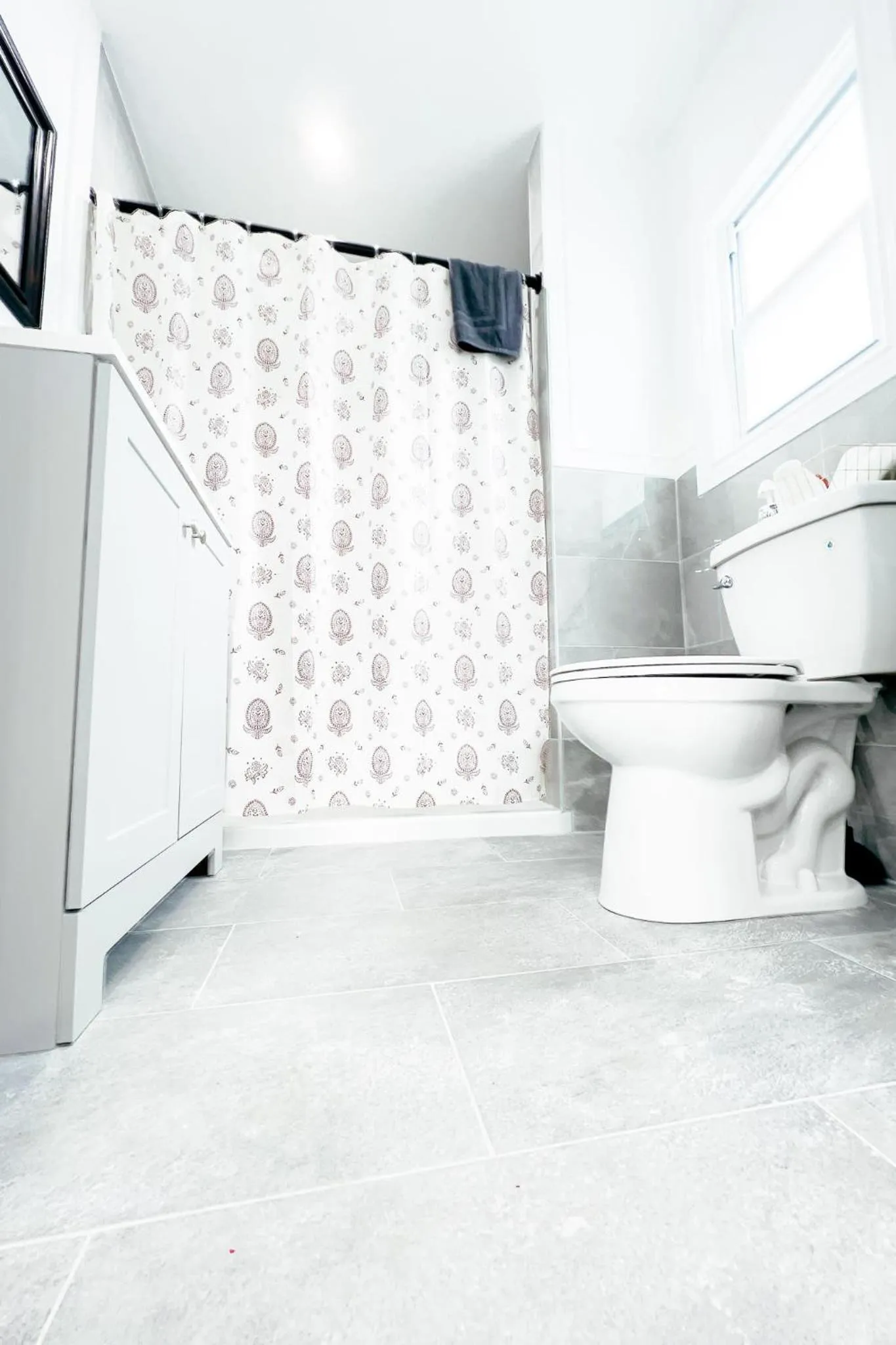 2 Homes, 1 Stay-7BR Niagara Falls Compound