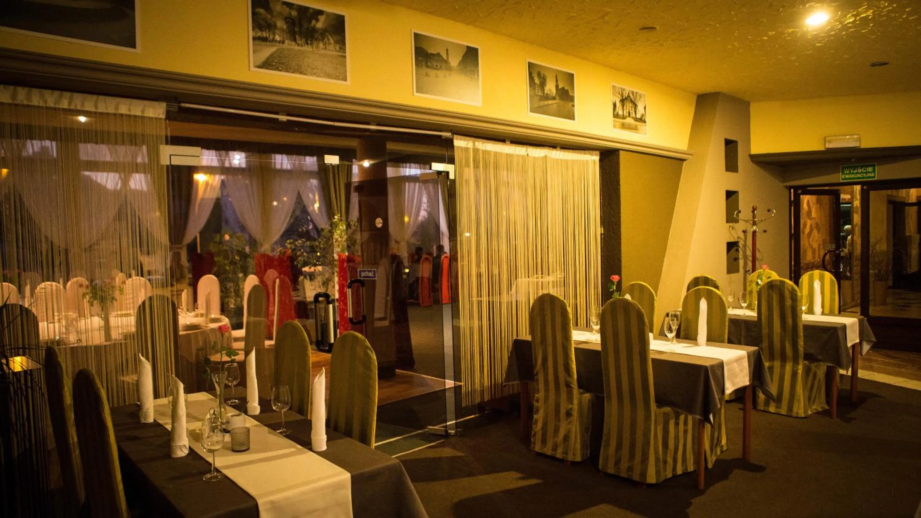 Restaurant/places to eat in Perła