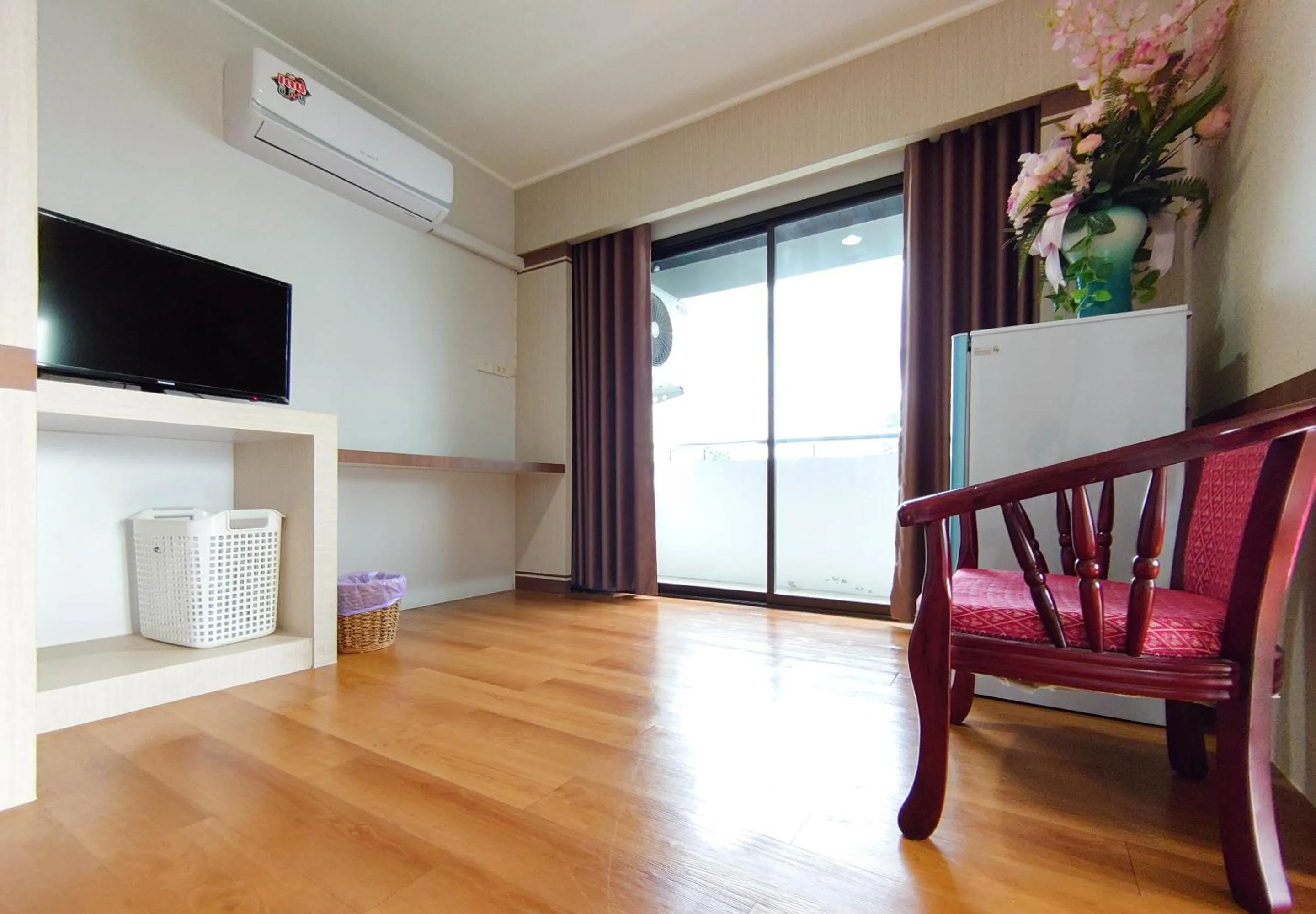 Living room in Perfectroom Mansion
