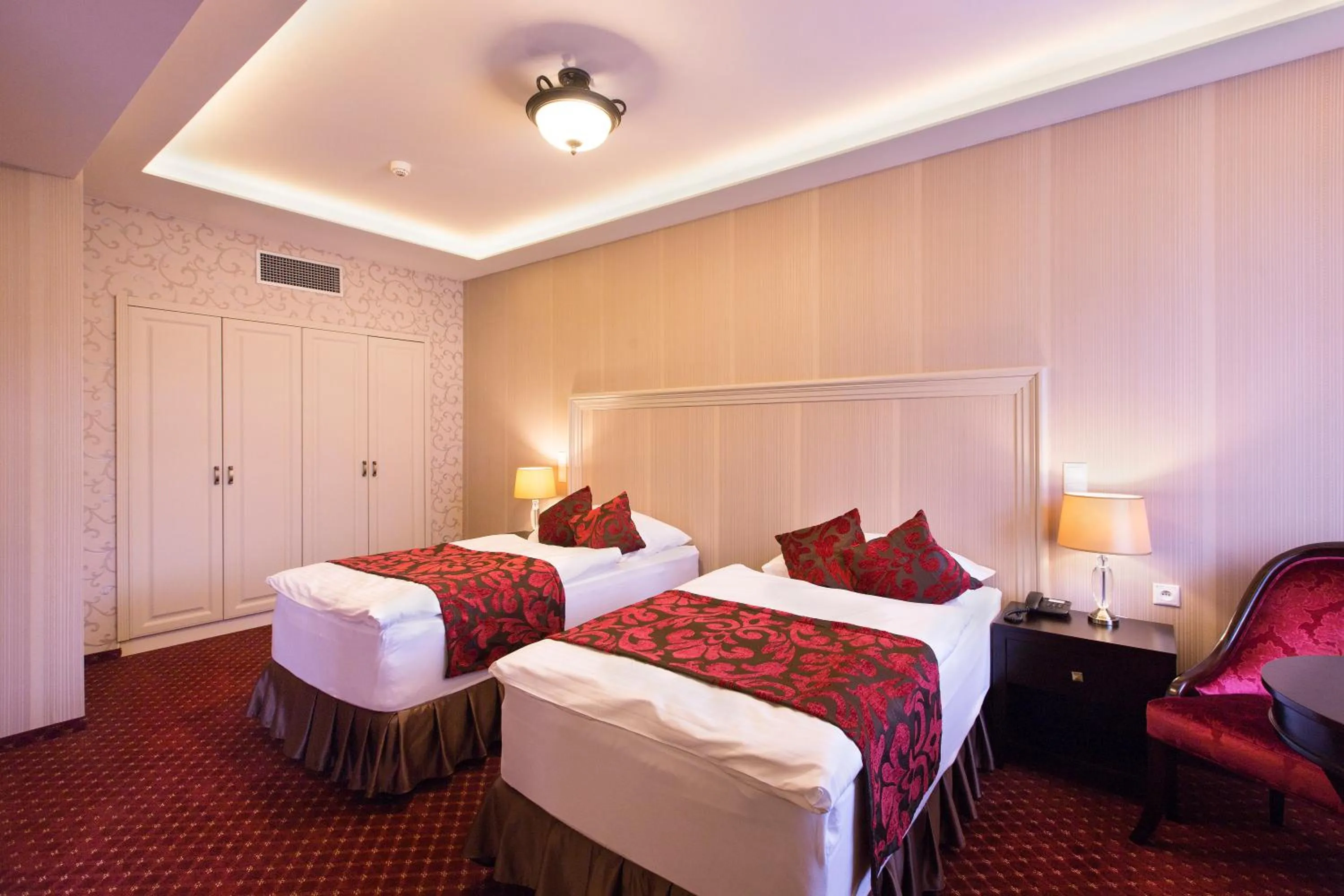 Photo of the whole room, Bed in Hotel Dvorana