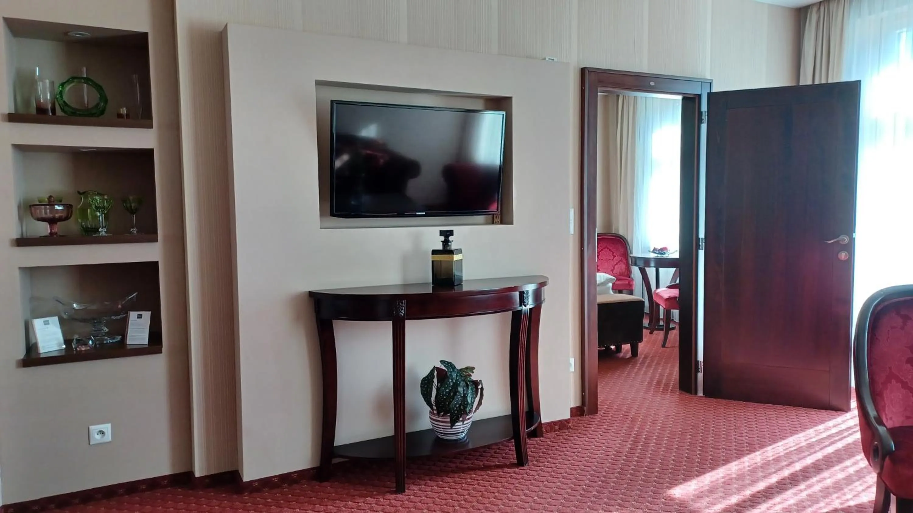 Property building in Hotel Dvorana