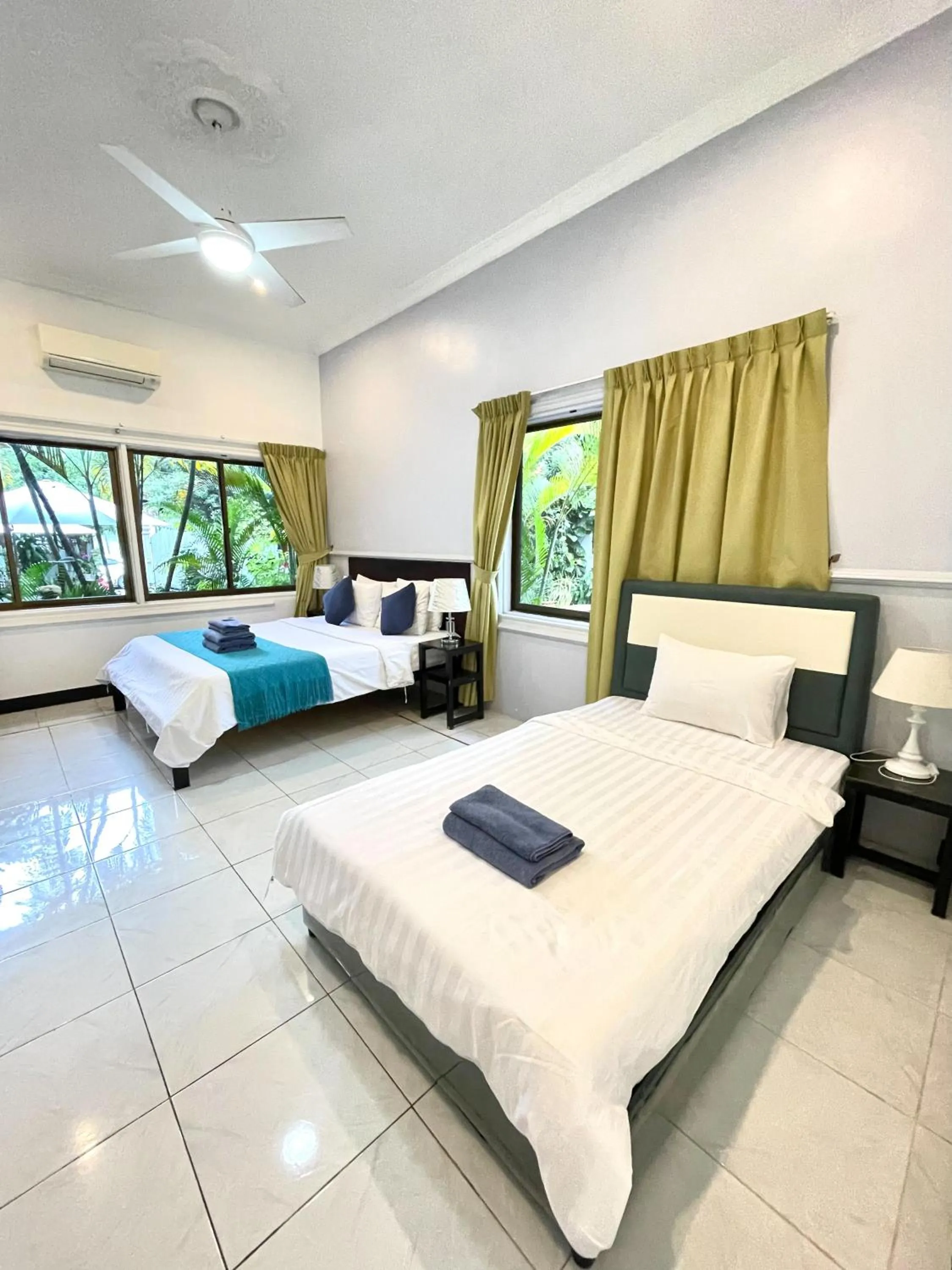 Bed in Birdcage Boutique