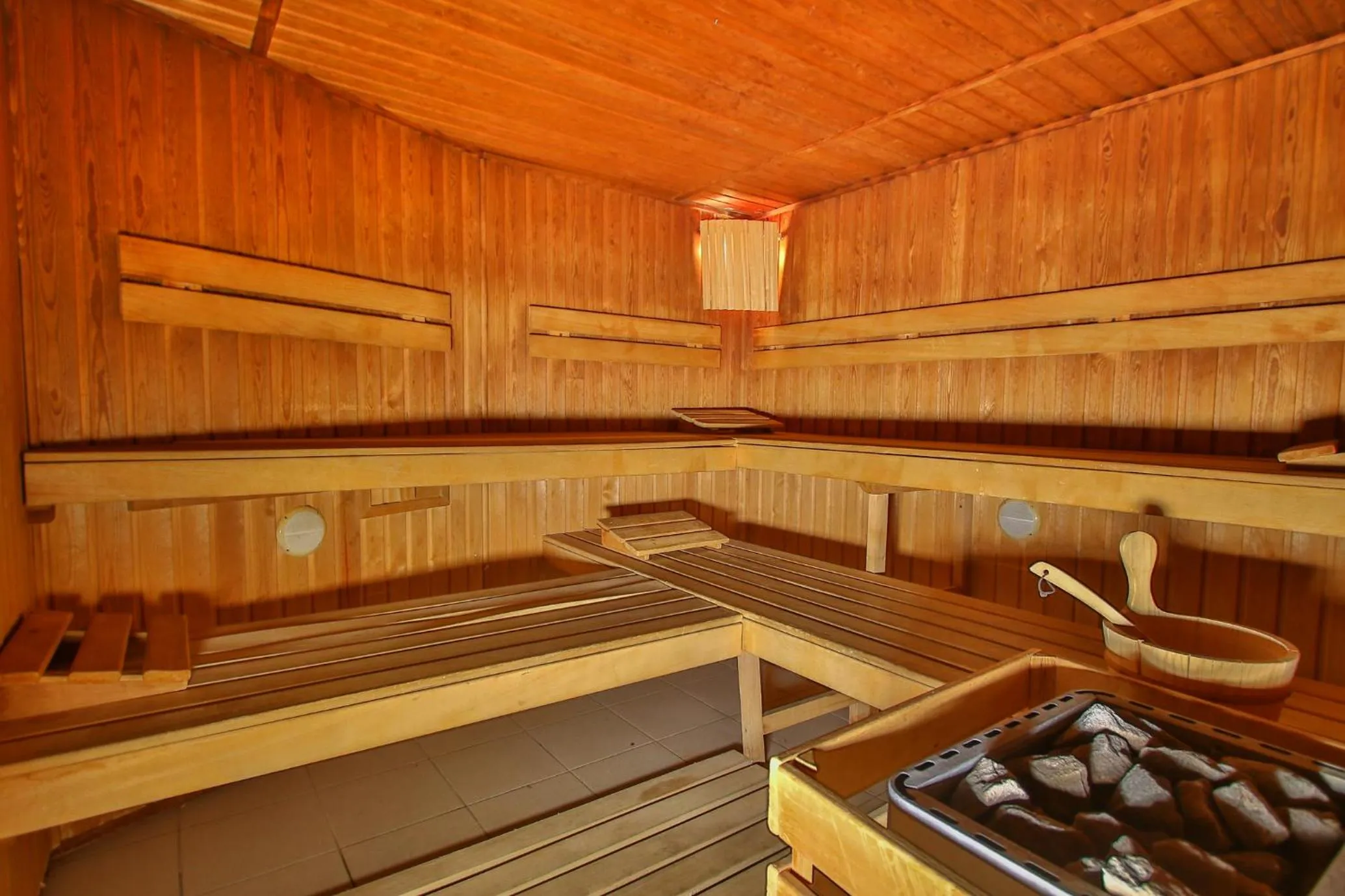 Sauna in Vienna House by Wyndham Andel's Cracow