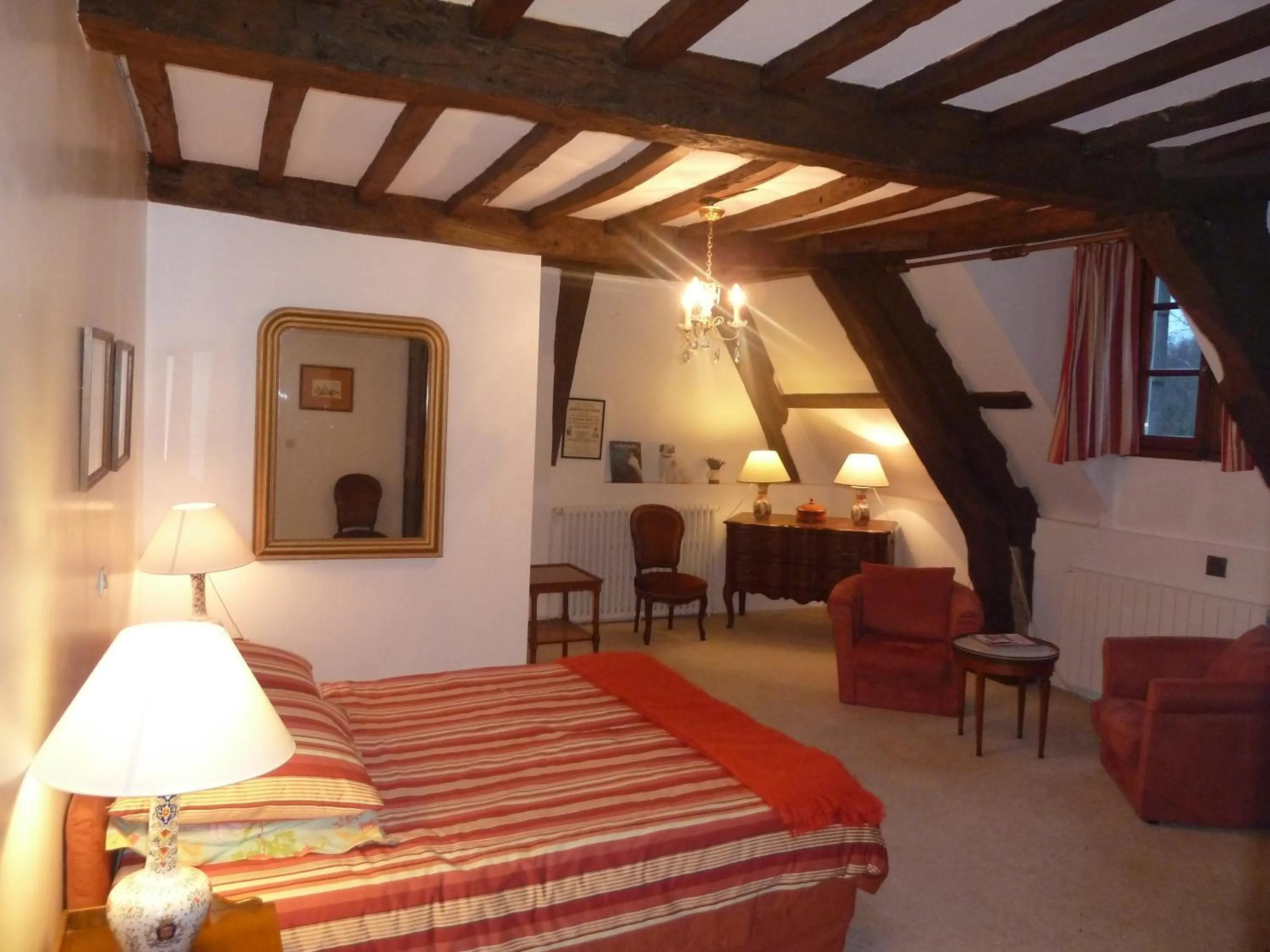 Photo of the whole room, Bed in Les Trauchandieres de Saint Malo