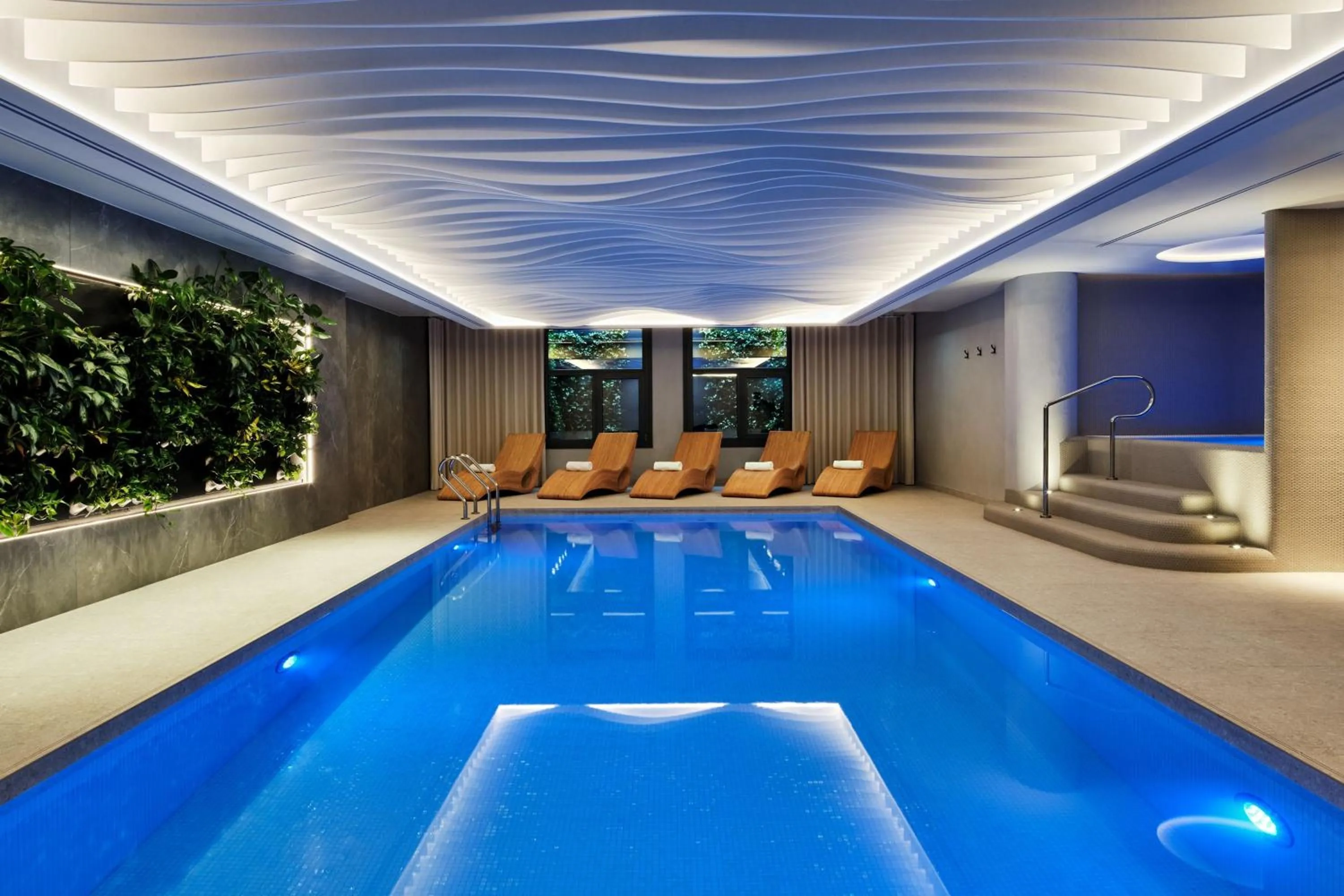 Swimming pool in Sheraton Grand Krakow