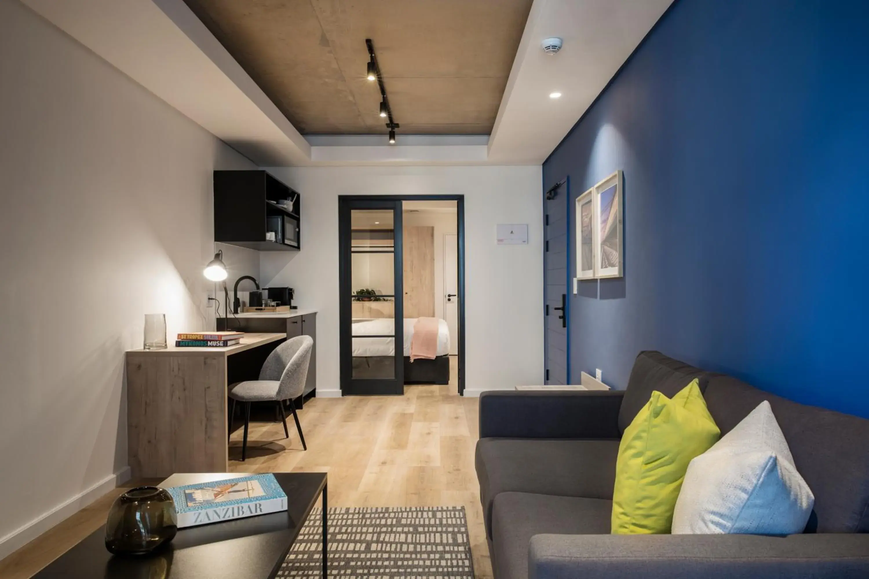 The Home Deluxe - single occupancy in Home Suite Hotels Station House The Home Deluxe - single occupancy in Home Suite Hotels Station House