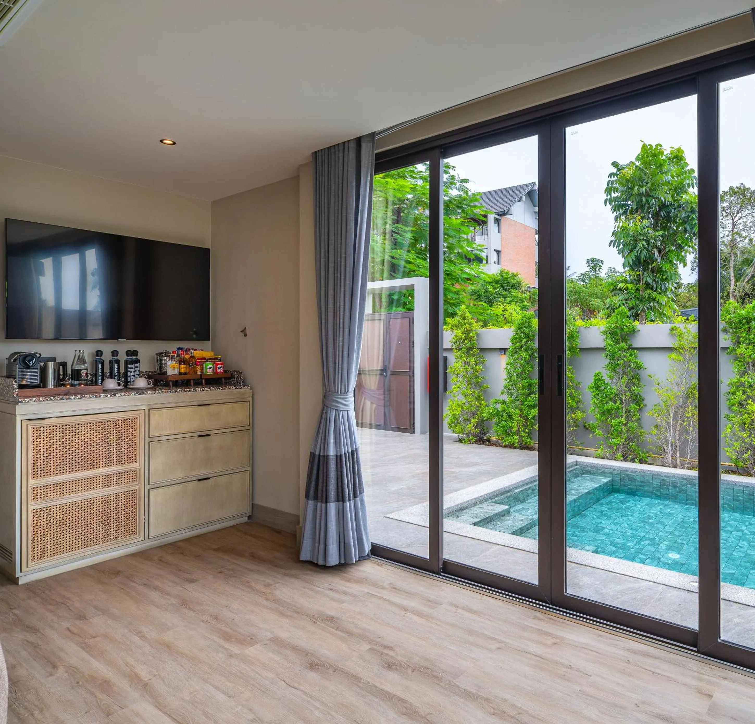 TV and multimedia in Thai Fight Hotel