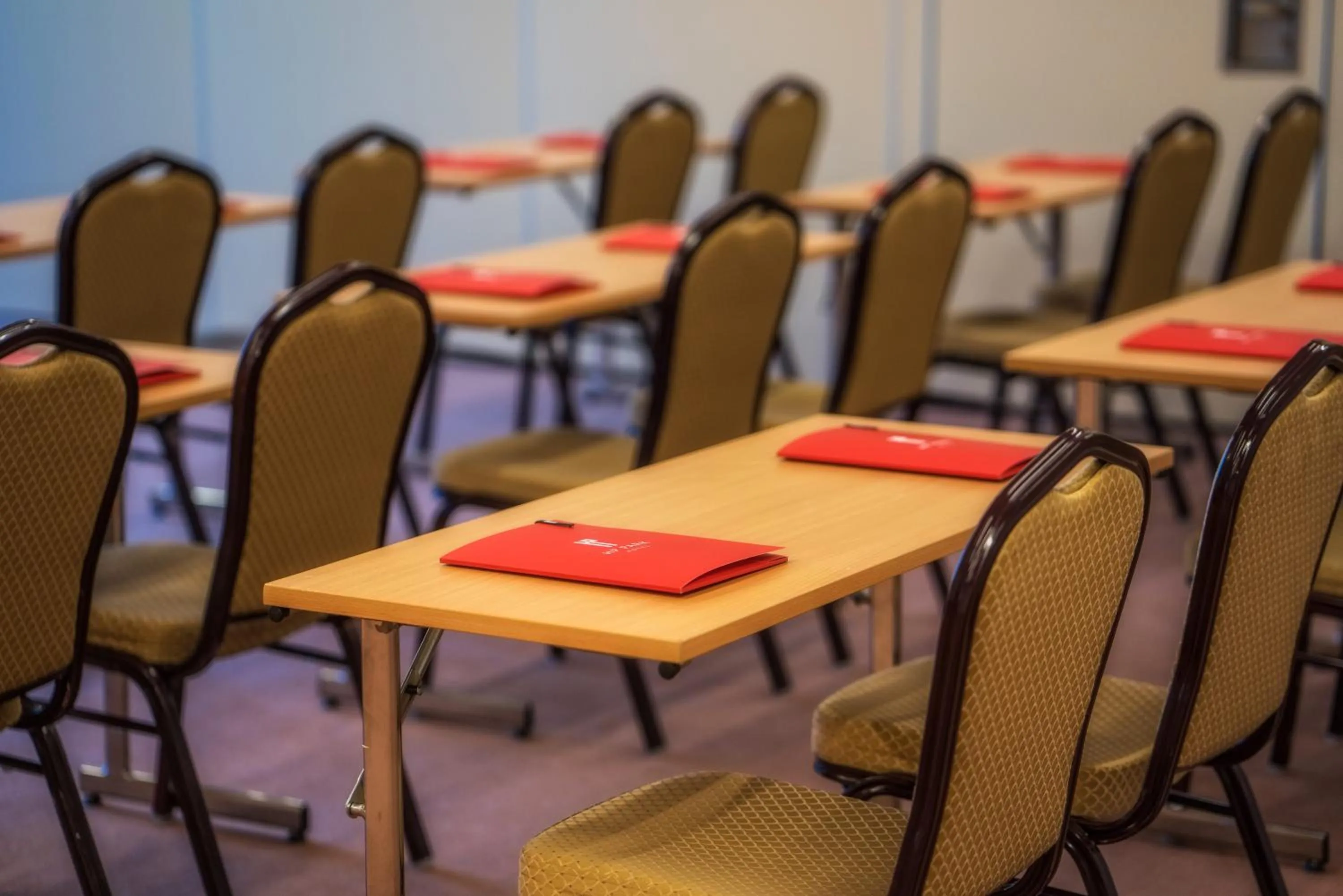 Business facilities in Hotel HP Park