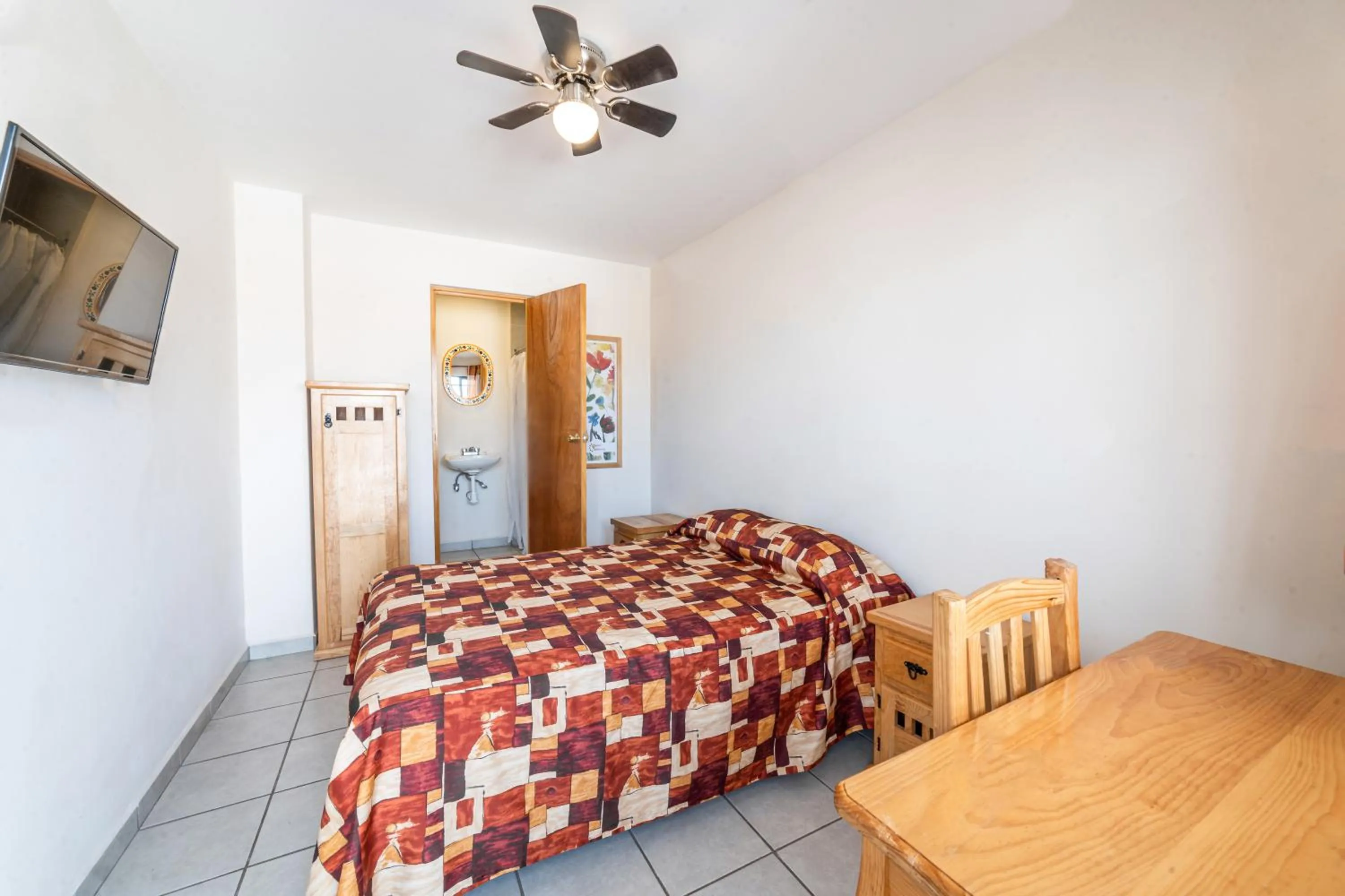 Bed in Hotel Meson de Carolina