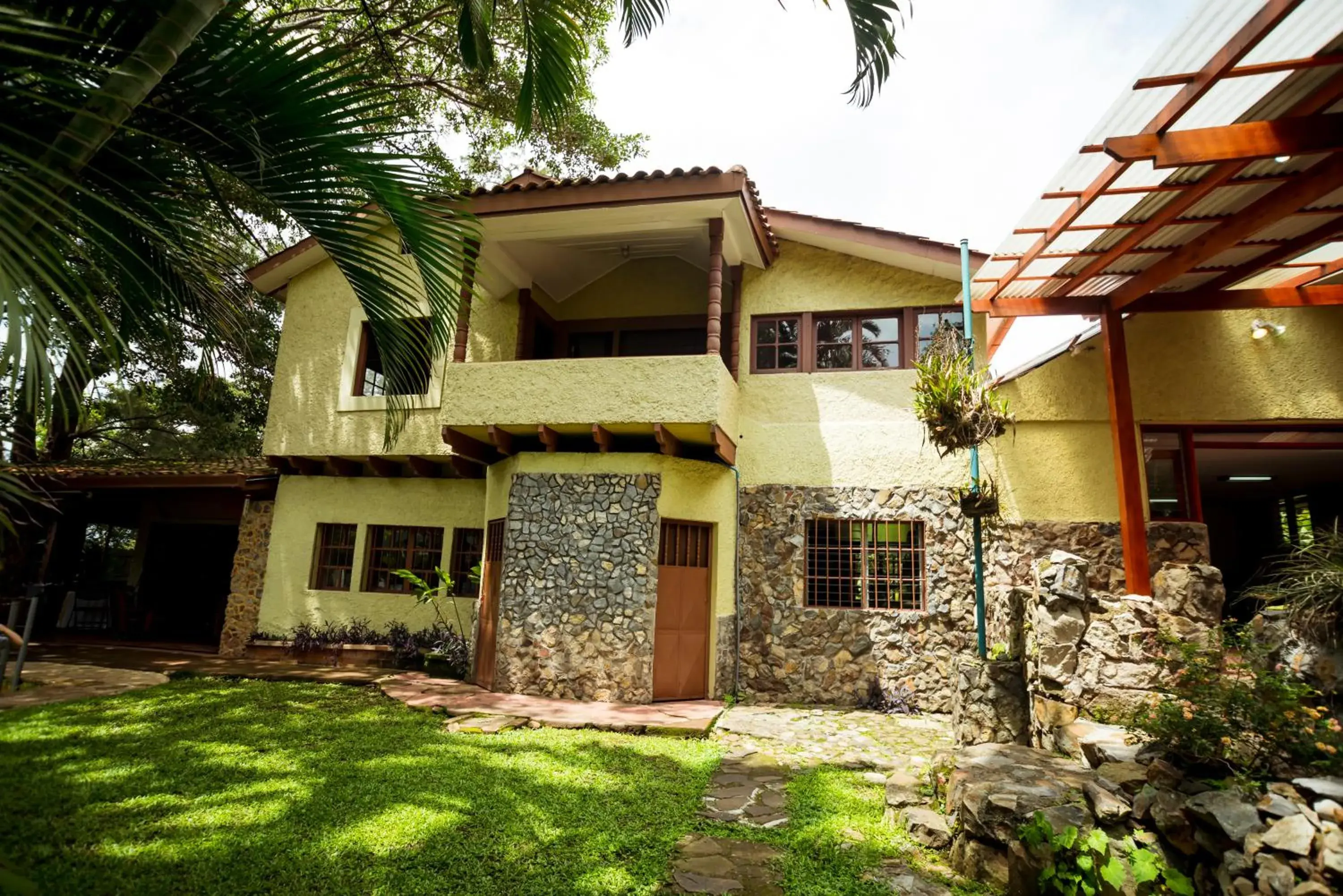 Casa de Piedra Escazú Casa de Piedra Escazú