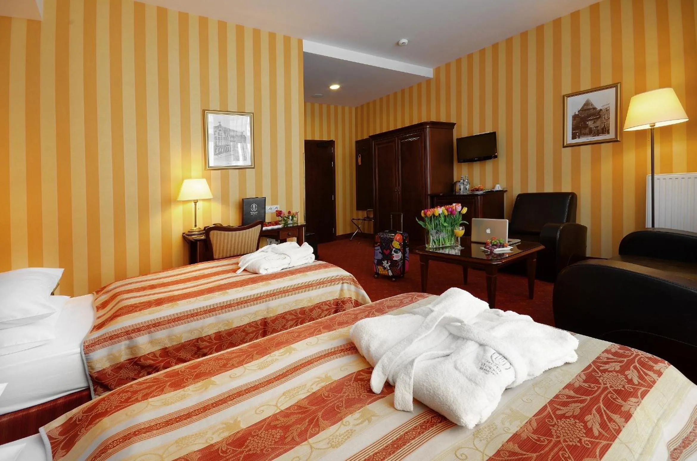 Bed in Hotel Wolne Miasto Old Town Gdańsk