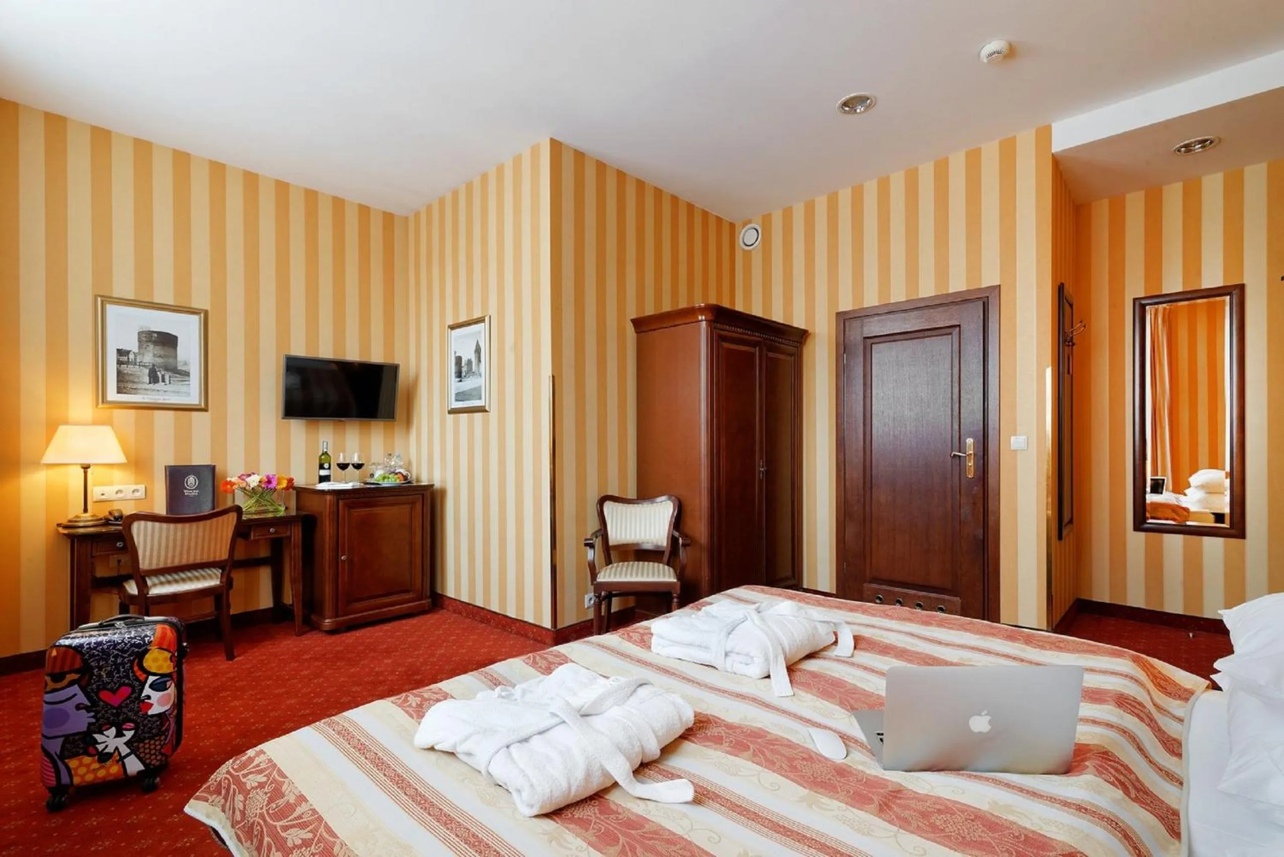Photo of the whole room, Bed in Hotel Wolne Miasto Old Town Gdańsk