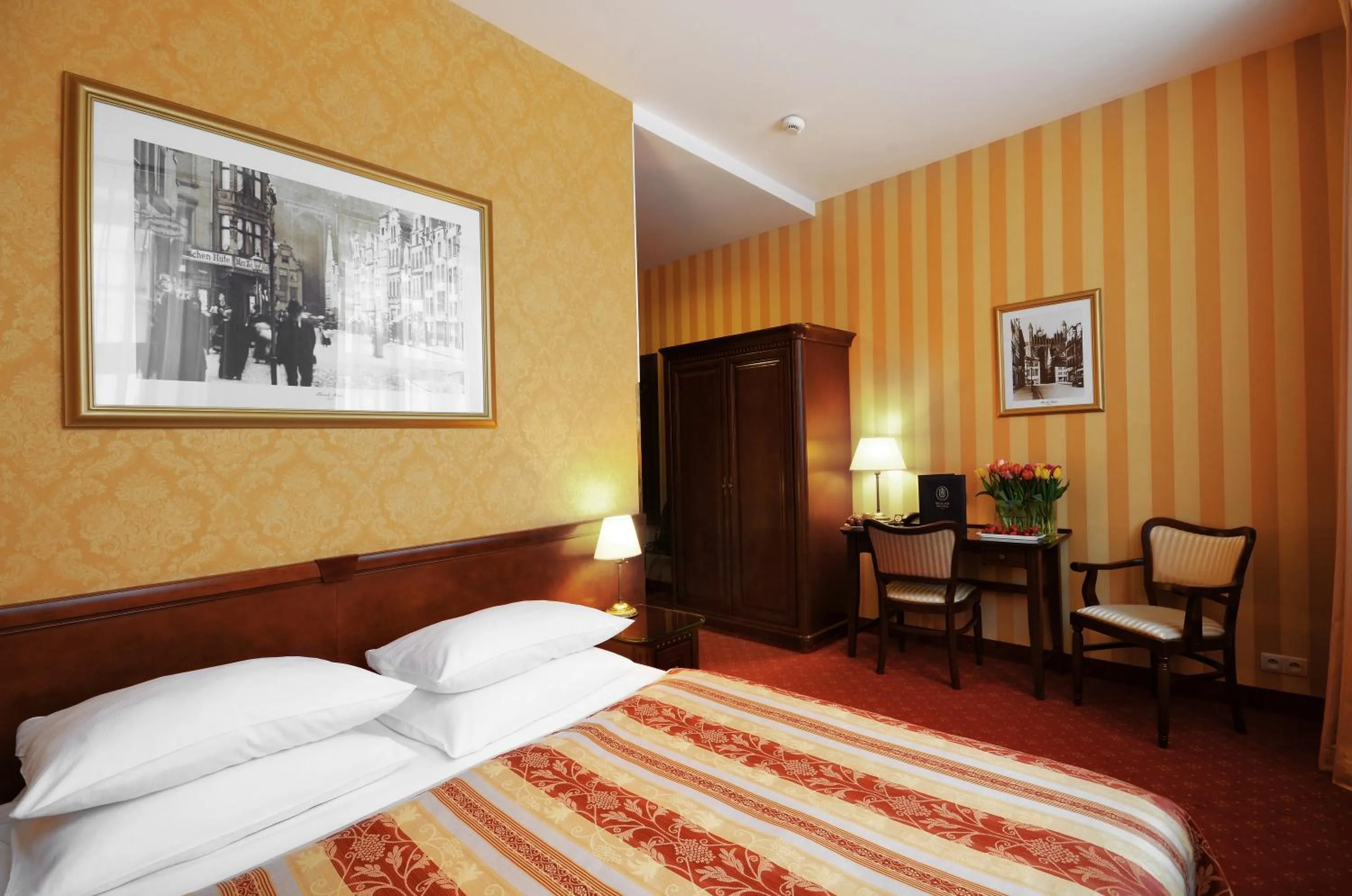 Photo of the whole room, Bed in Hotel Wolne Miasto Old Town Gdańsk
