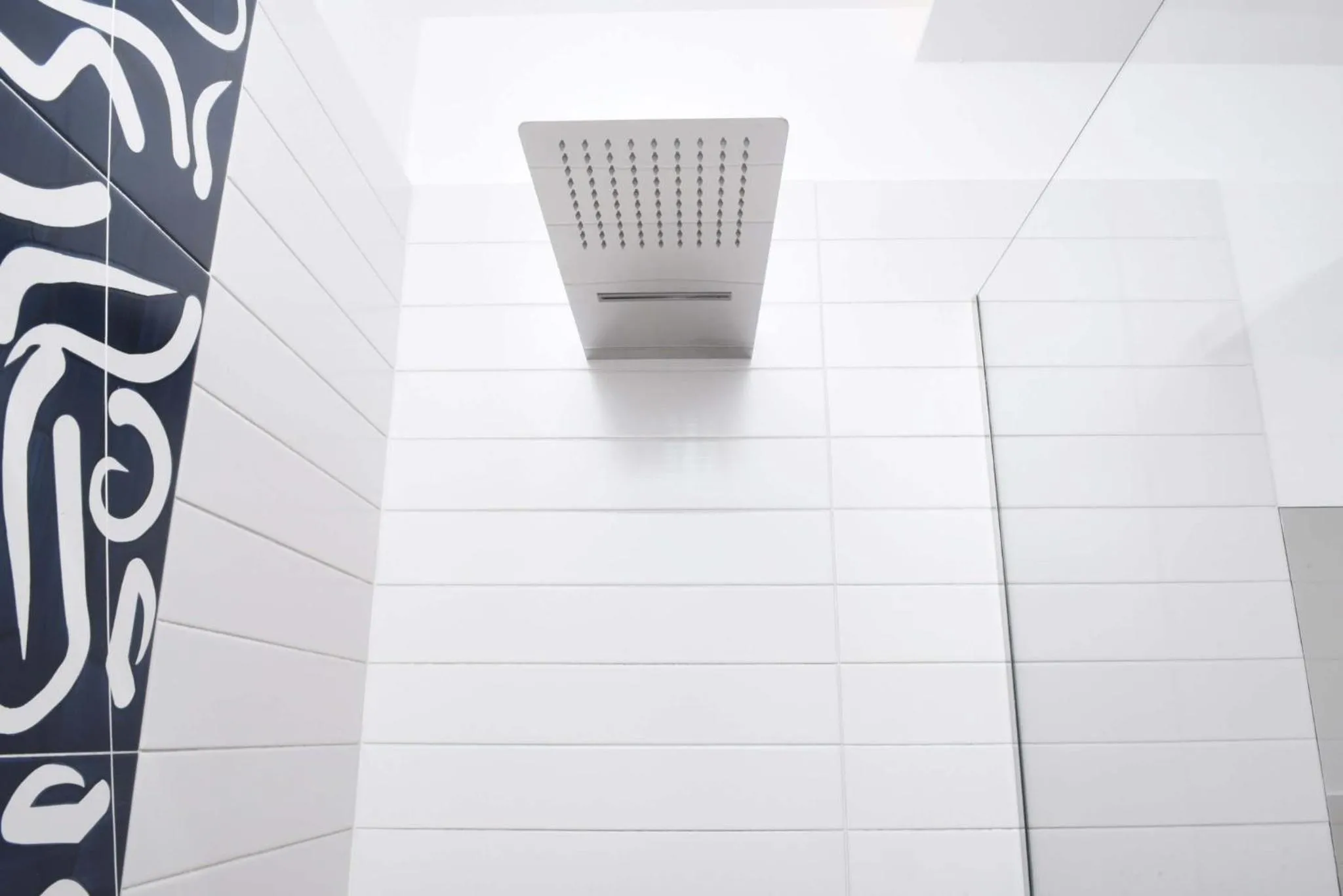 Shower in Torre Difyos