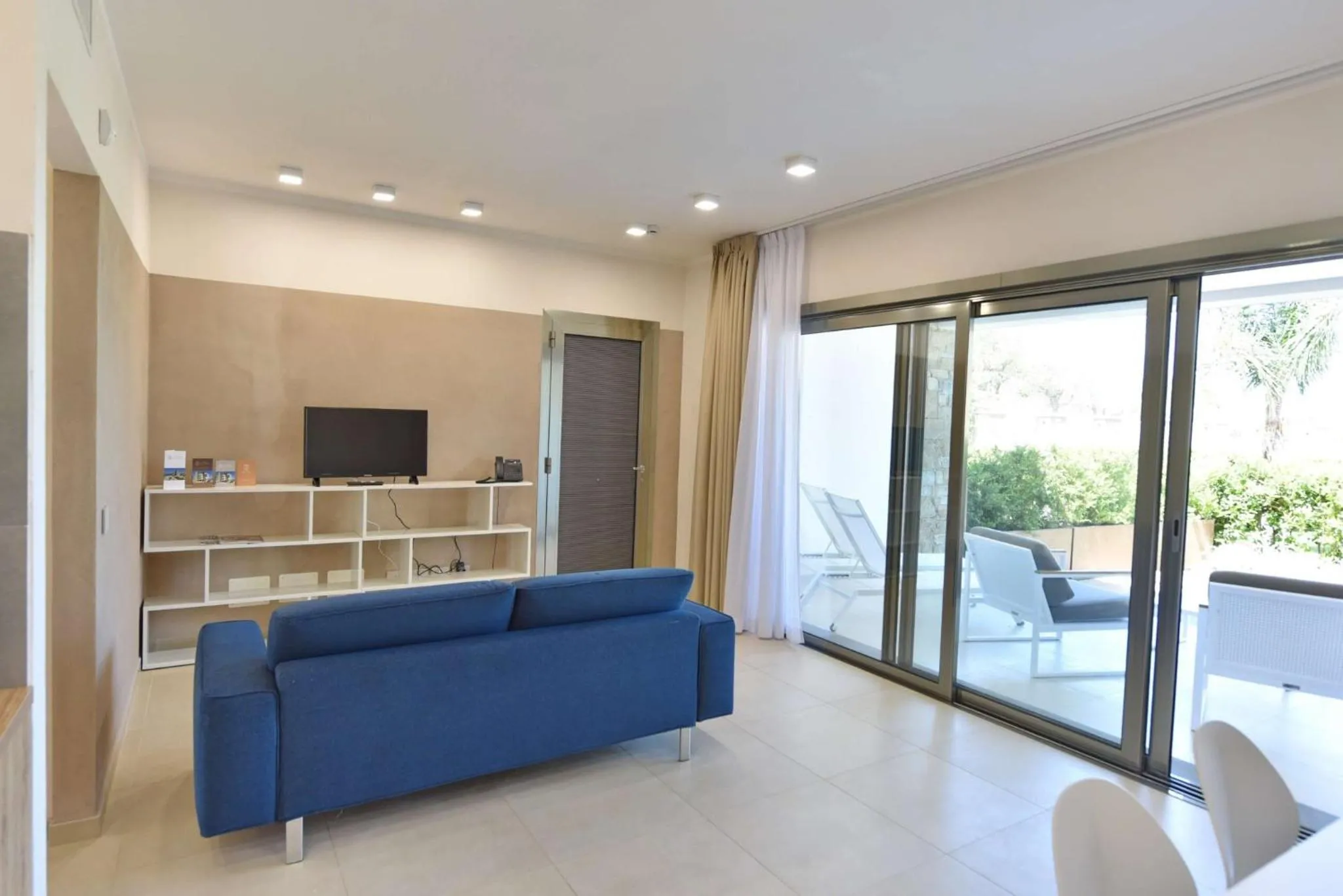 Communal lounge/ TV room in Torre Difyos