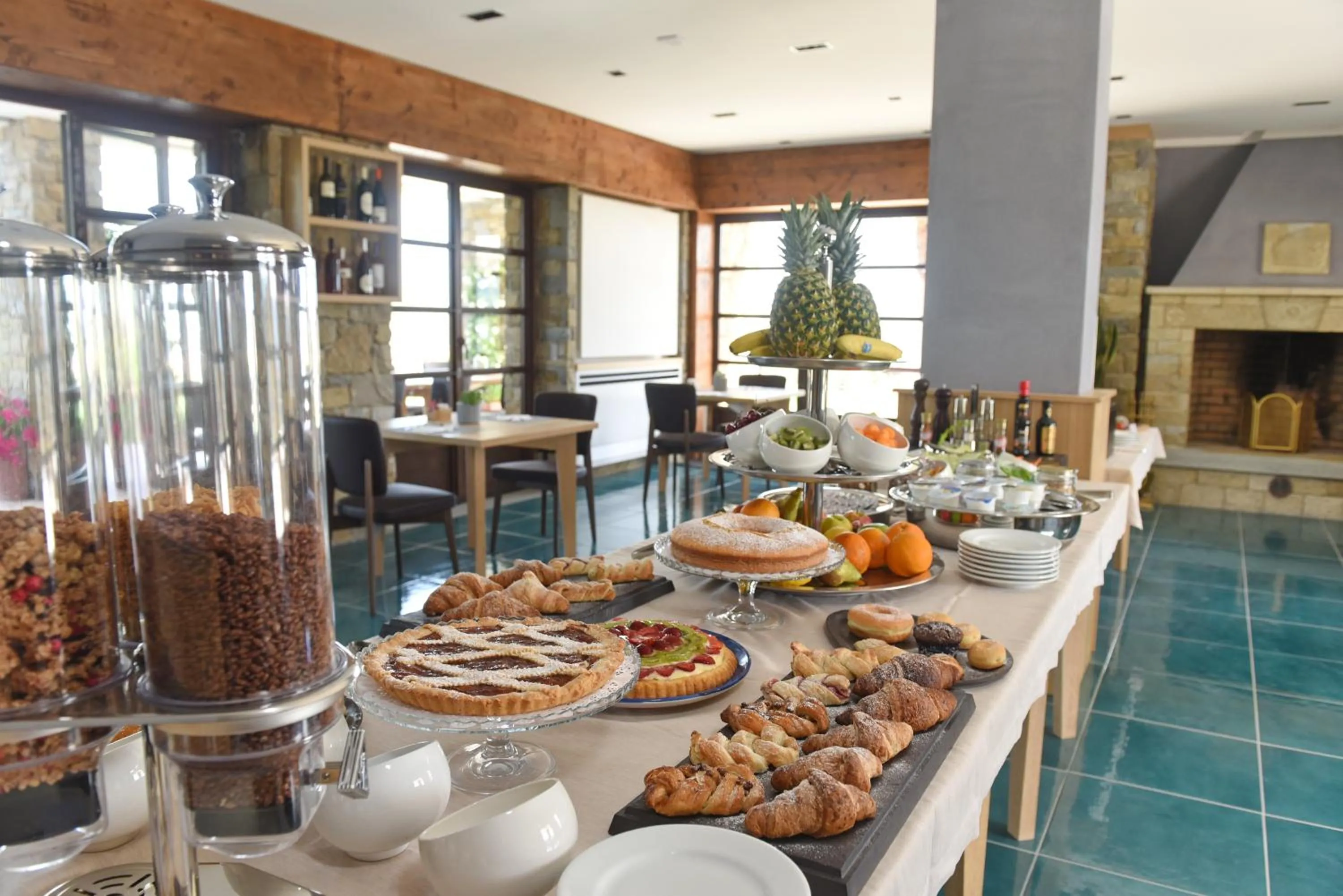 Restaurant/places to eat in Torre Difyos