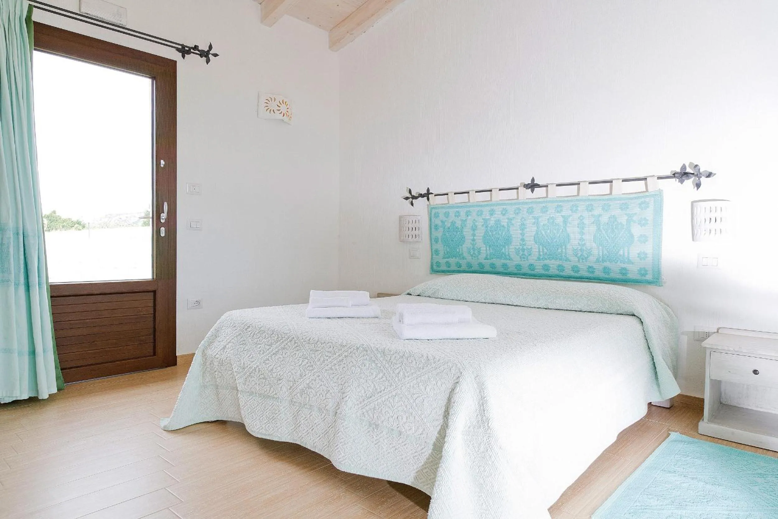 Photo of the whole room, Bed in B&B Terra e Smeralda