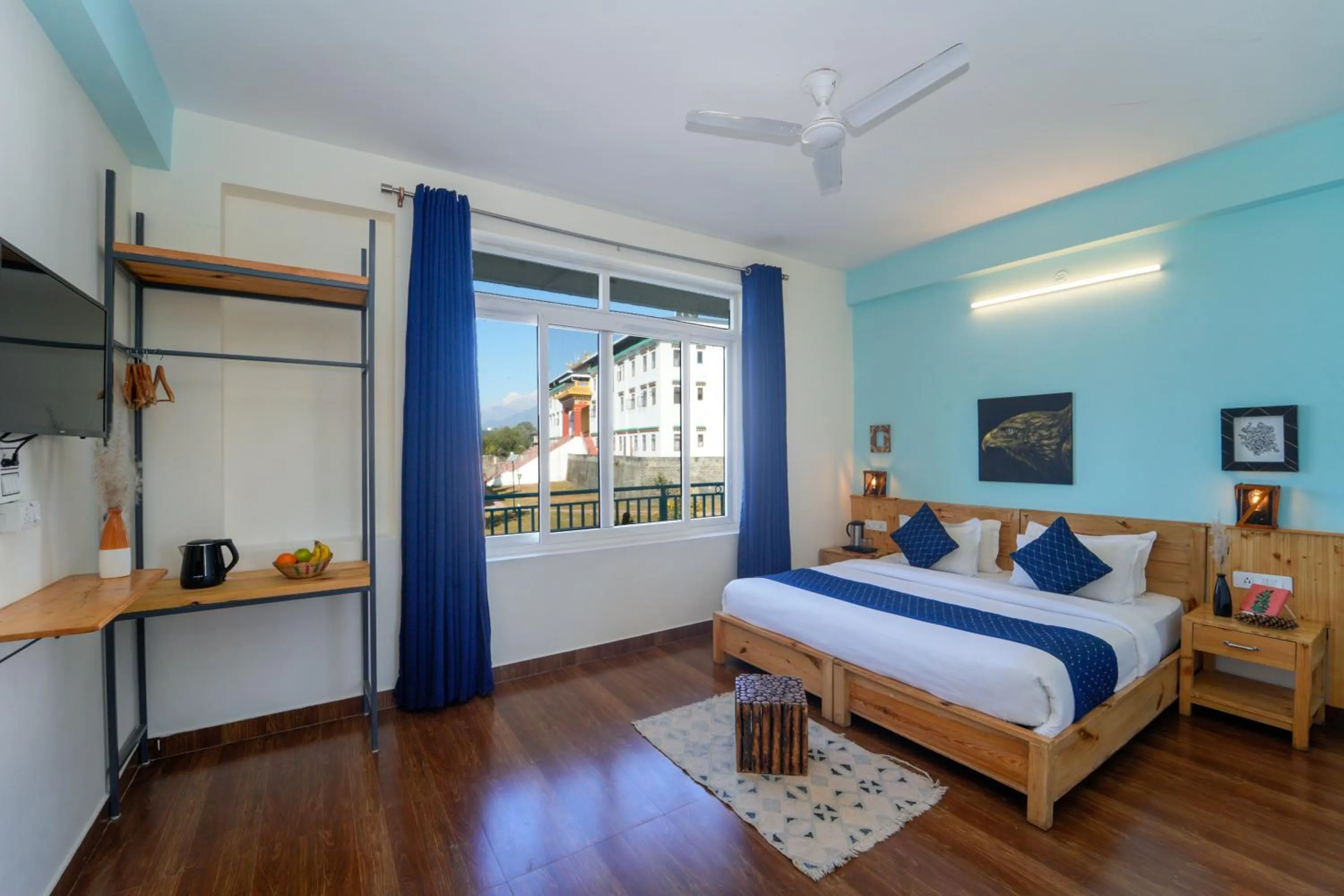 Bed in Chokling ArtHouse - The Treasure of Himalayas