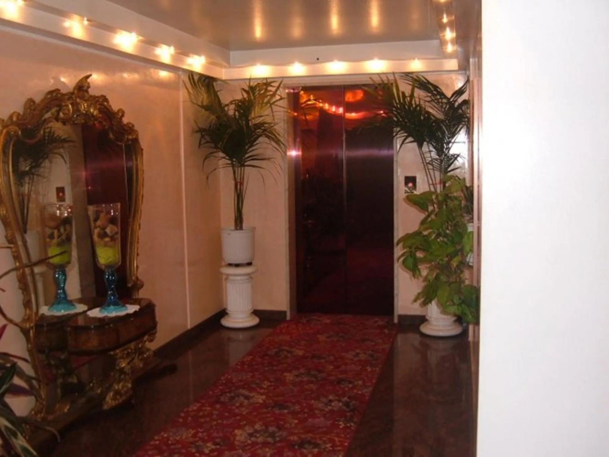 Decorative detail in Hotel Roma