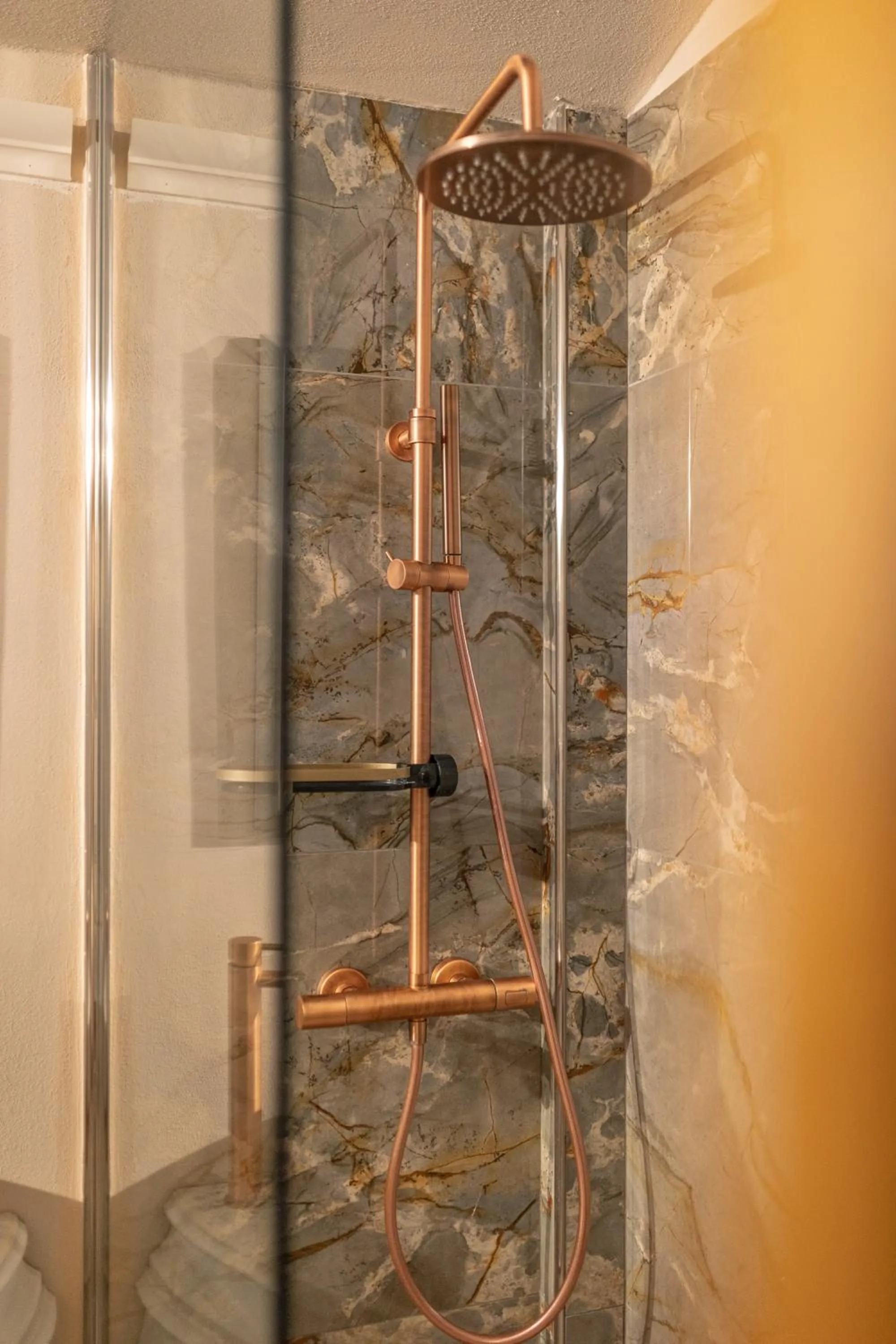 Shower in San Michele al Castello