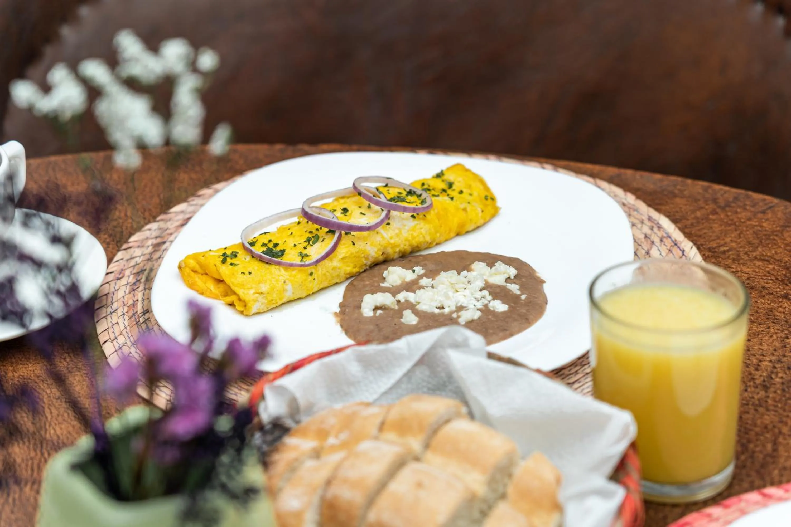 Food and drinks in Hotel Meson de Isabel