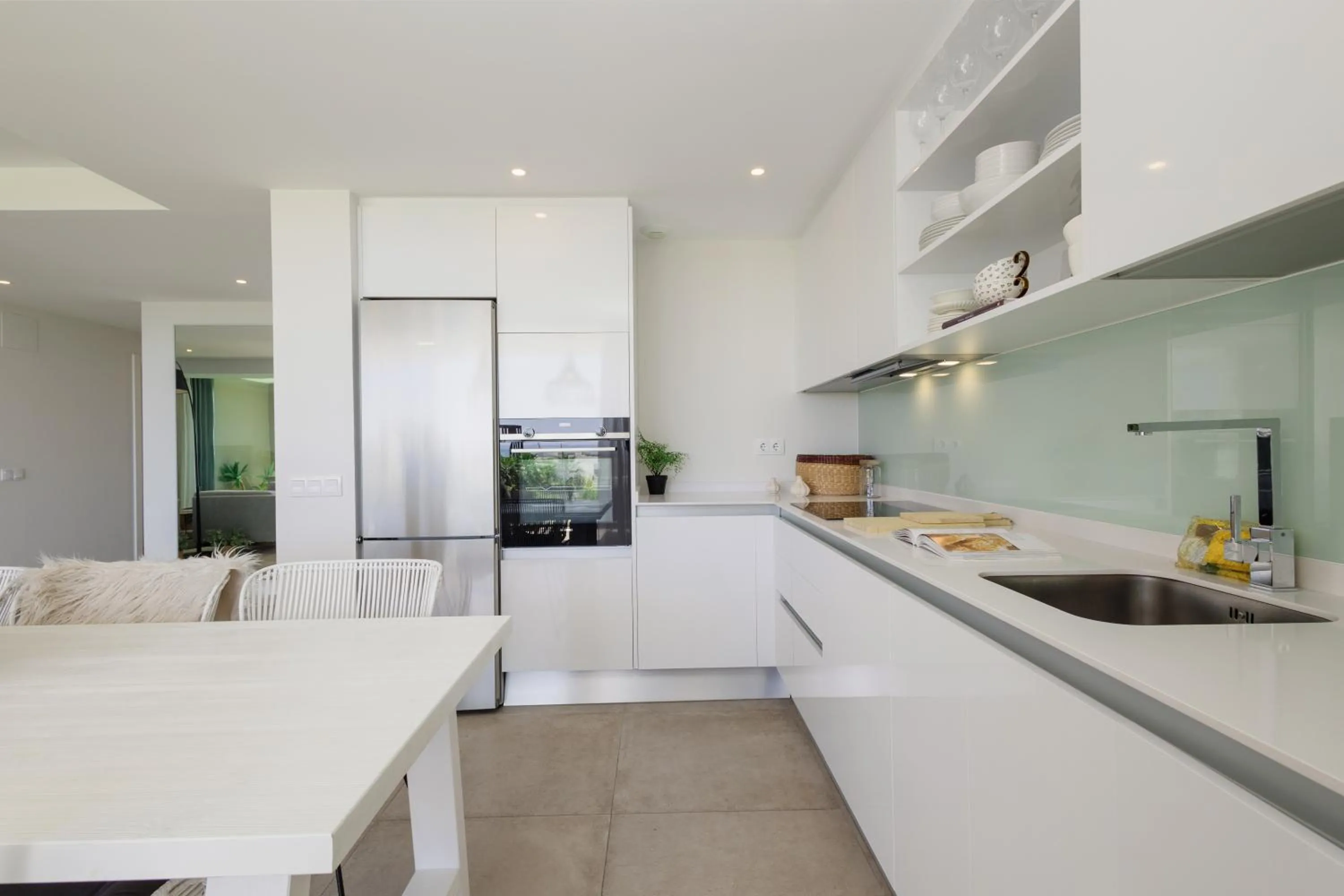 Kitchen or kitchenette in Luxury holiday apartment with 2 bedrooms in Cancelada