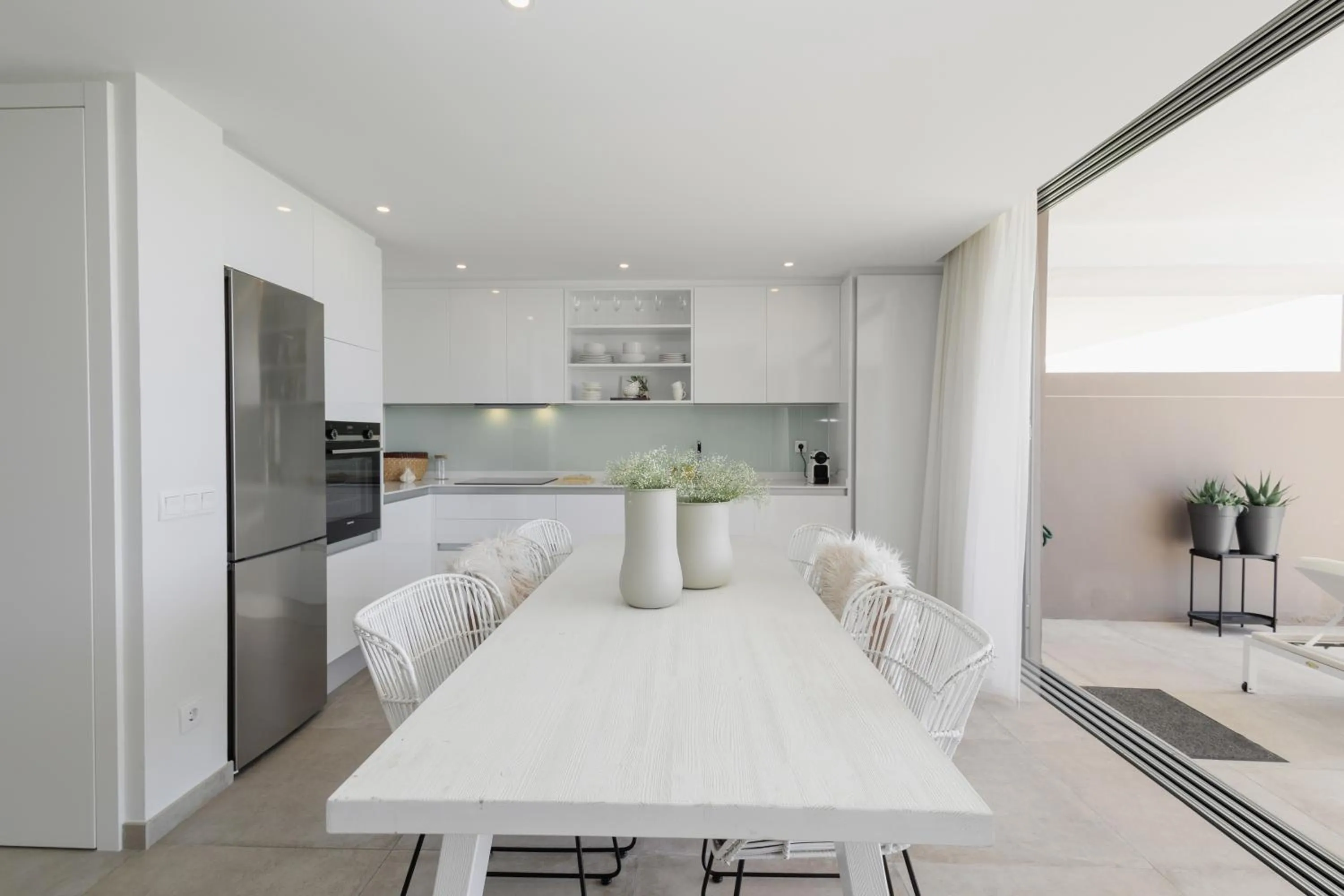 Kitchen or kitchenette in Luxury holiday apartment with 2 bedrooms in Cancelada