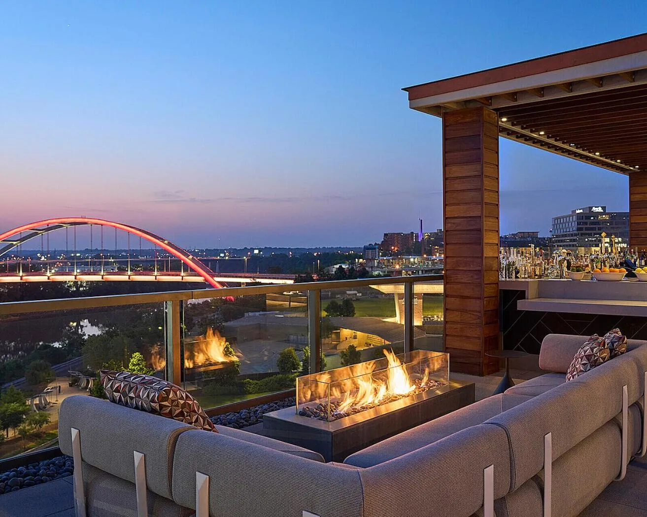 Restaurant/places to eat in Four Seasons Hotel Nashville