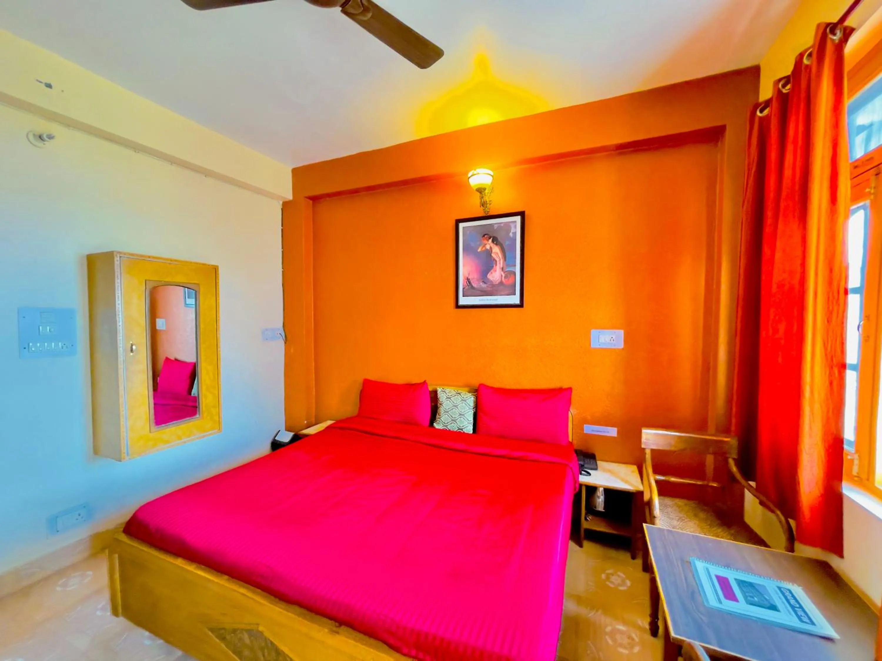 Bed in Grand view lodge and Restaurant Dharamshala - Partial Prepayment required to confirm booking