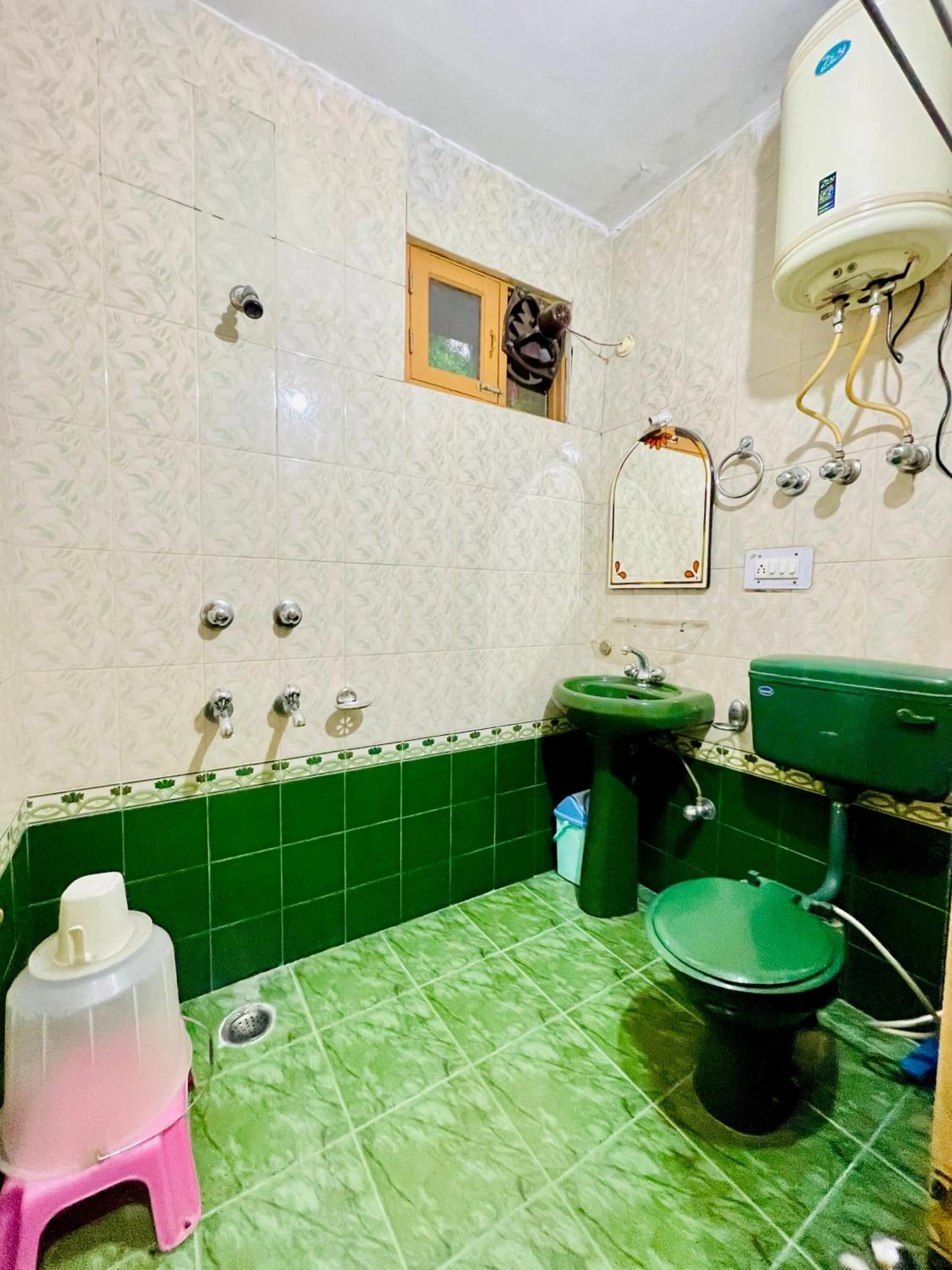 Toilet in Grand view lodge and Restaurant Dharamshala - Partial Prepayment required to confirm booking