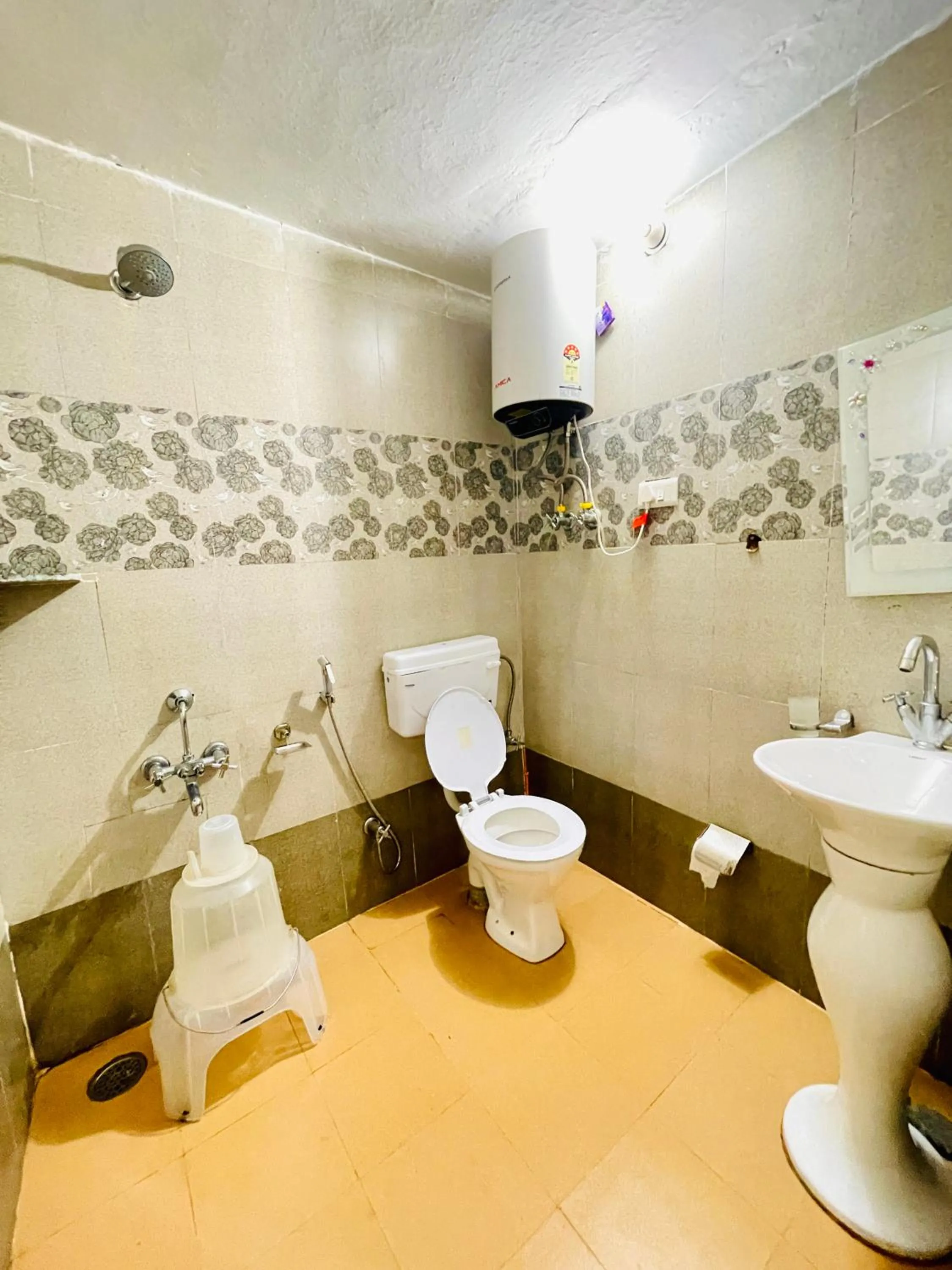 Toilet in Grand view lodge and Restaurant Dharamshala - Partial Prepayment required to confirm booking