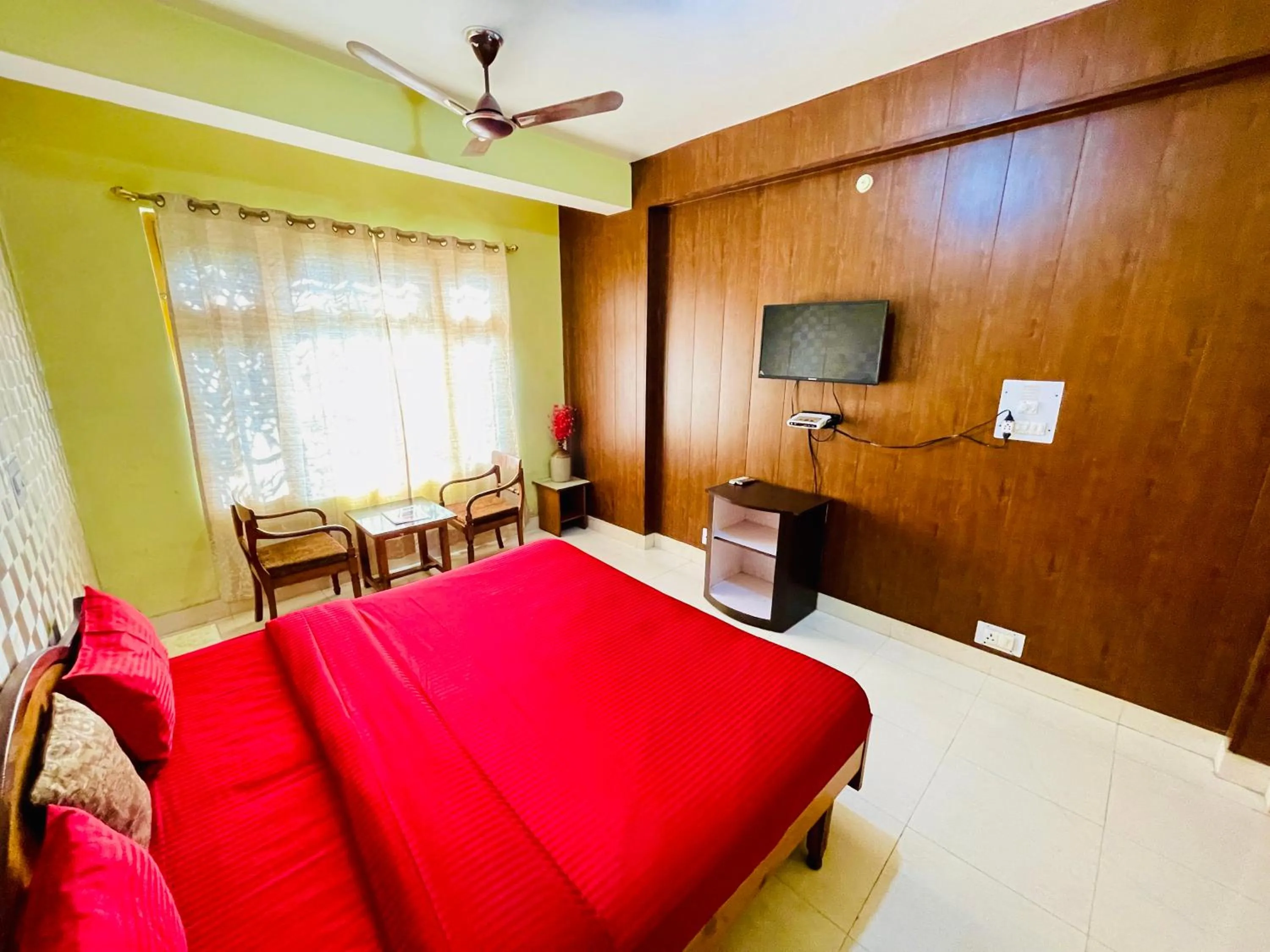 Bed in Grand view lodge and Restaurant Dharamshala - Partial Prepayment required to confirm booking