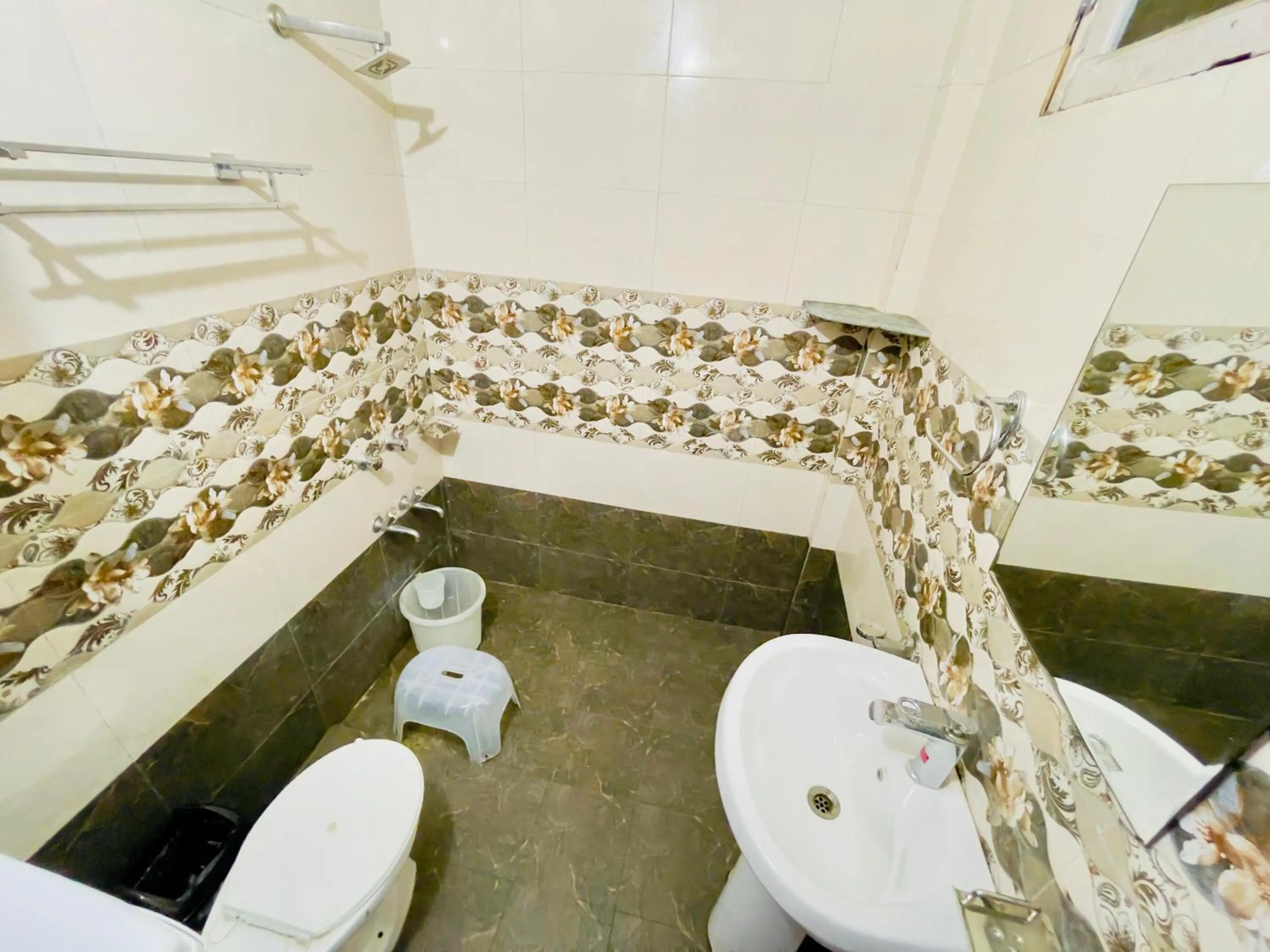 Bathroom in Grand view lodge and Restaurant Dharamshala - Partial Prepayment required to confirm booking