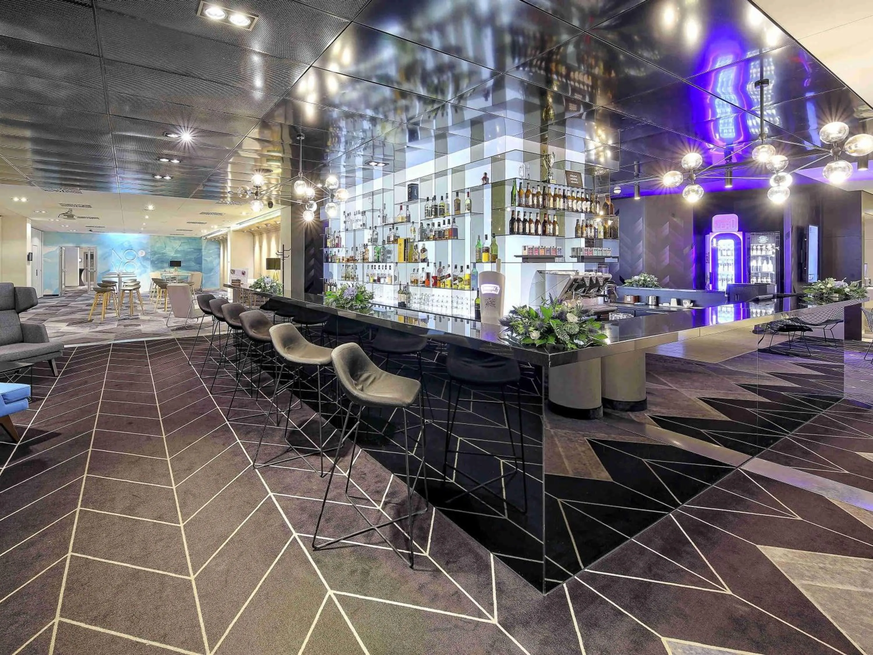 Lounge or bar in Novotel Katowice Centrum