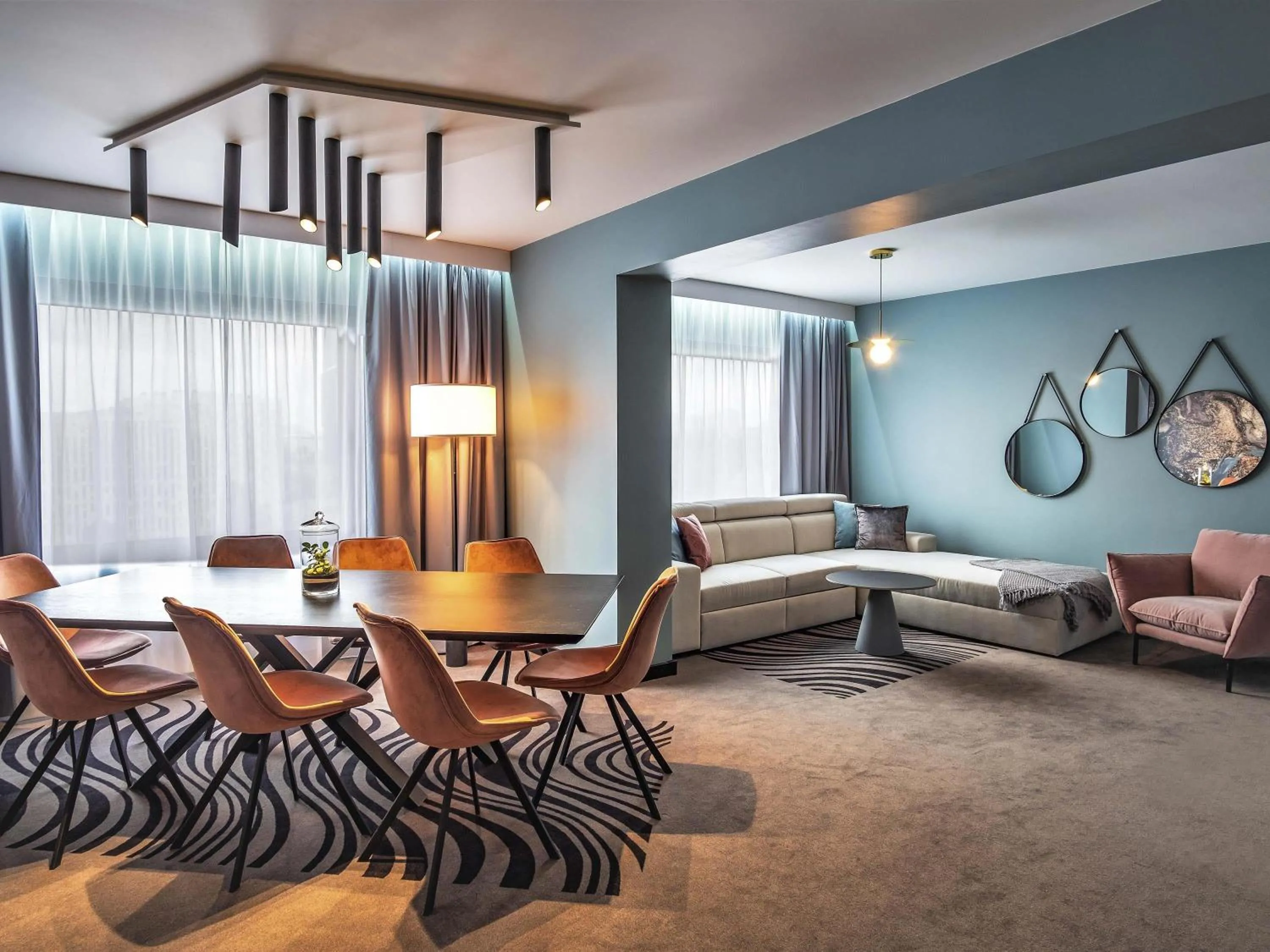 Photo of the whole room in Novotel Katowice Centrum