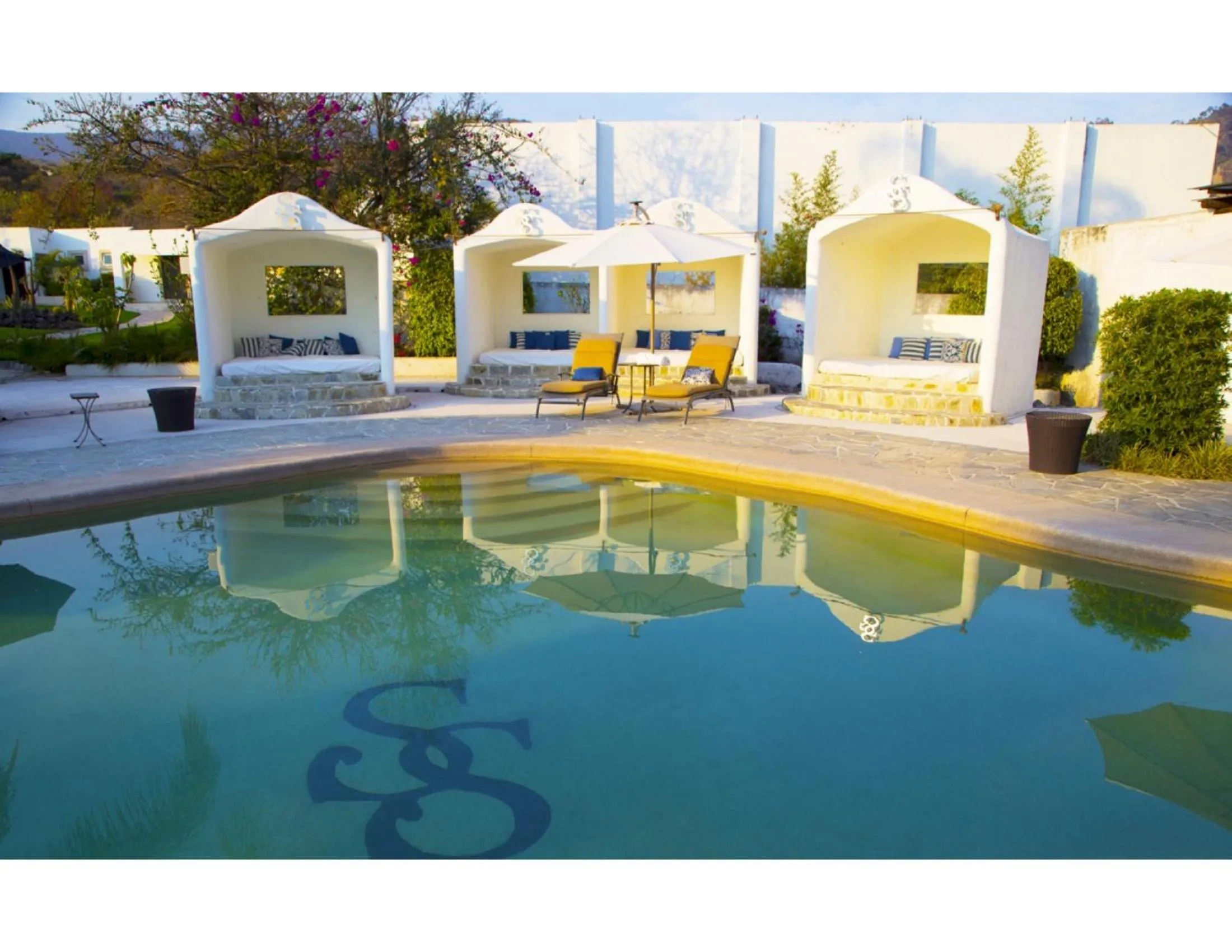 Swimming pool in Hotel Spa Sitio Sagrado