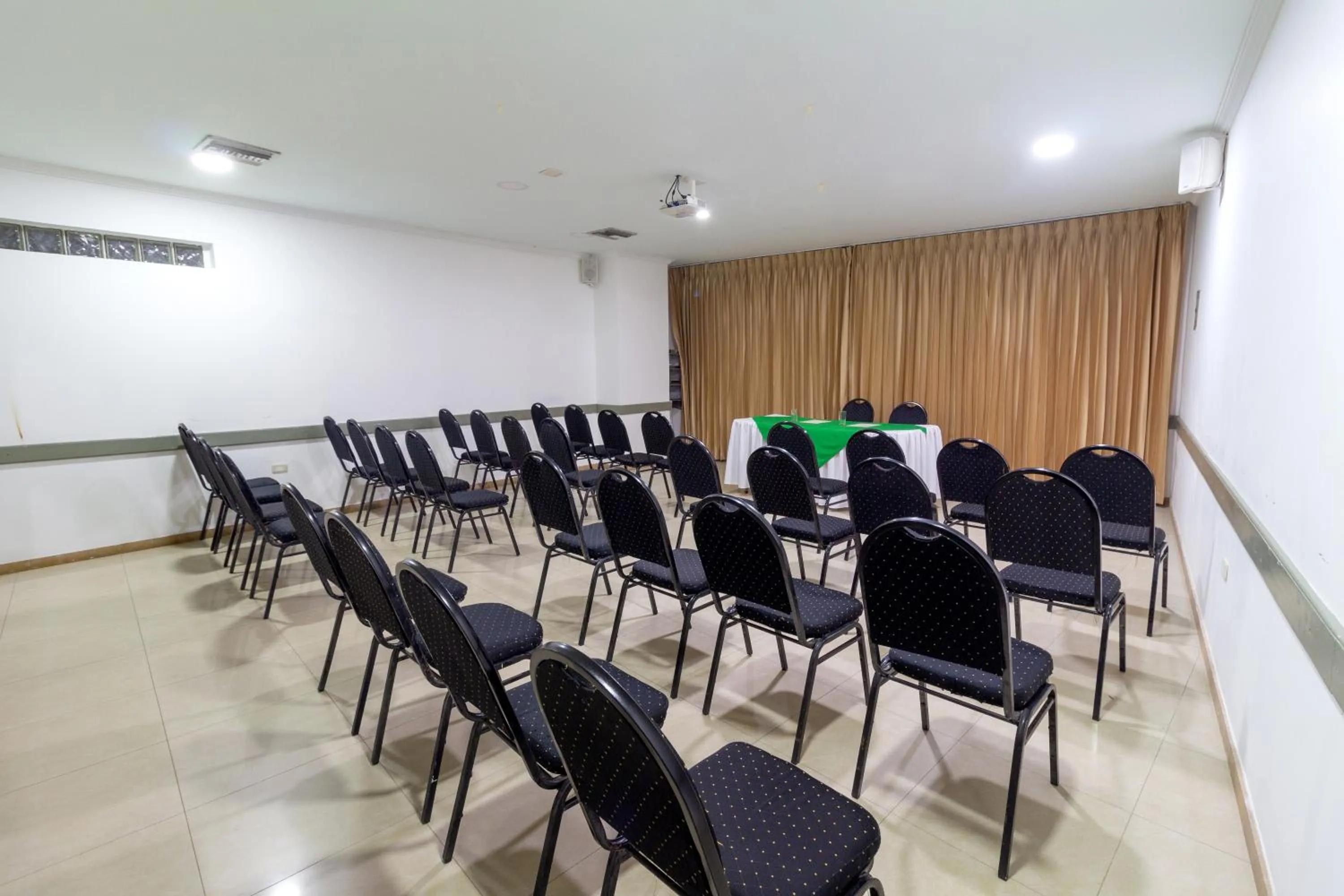 Meeting/conference room in Hotel Costa Bonita