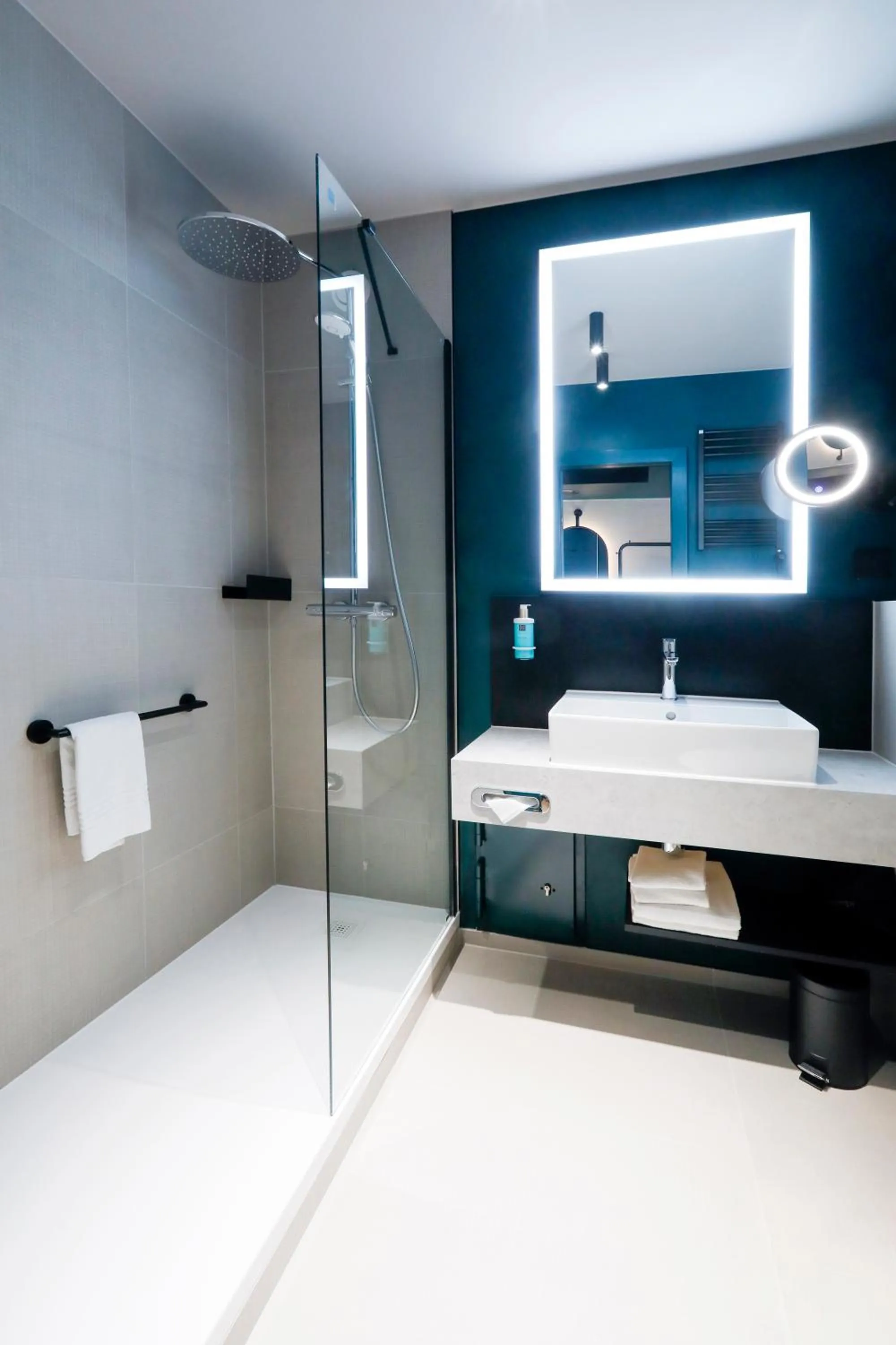 Toilet in Novotel Warszawa Centrum