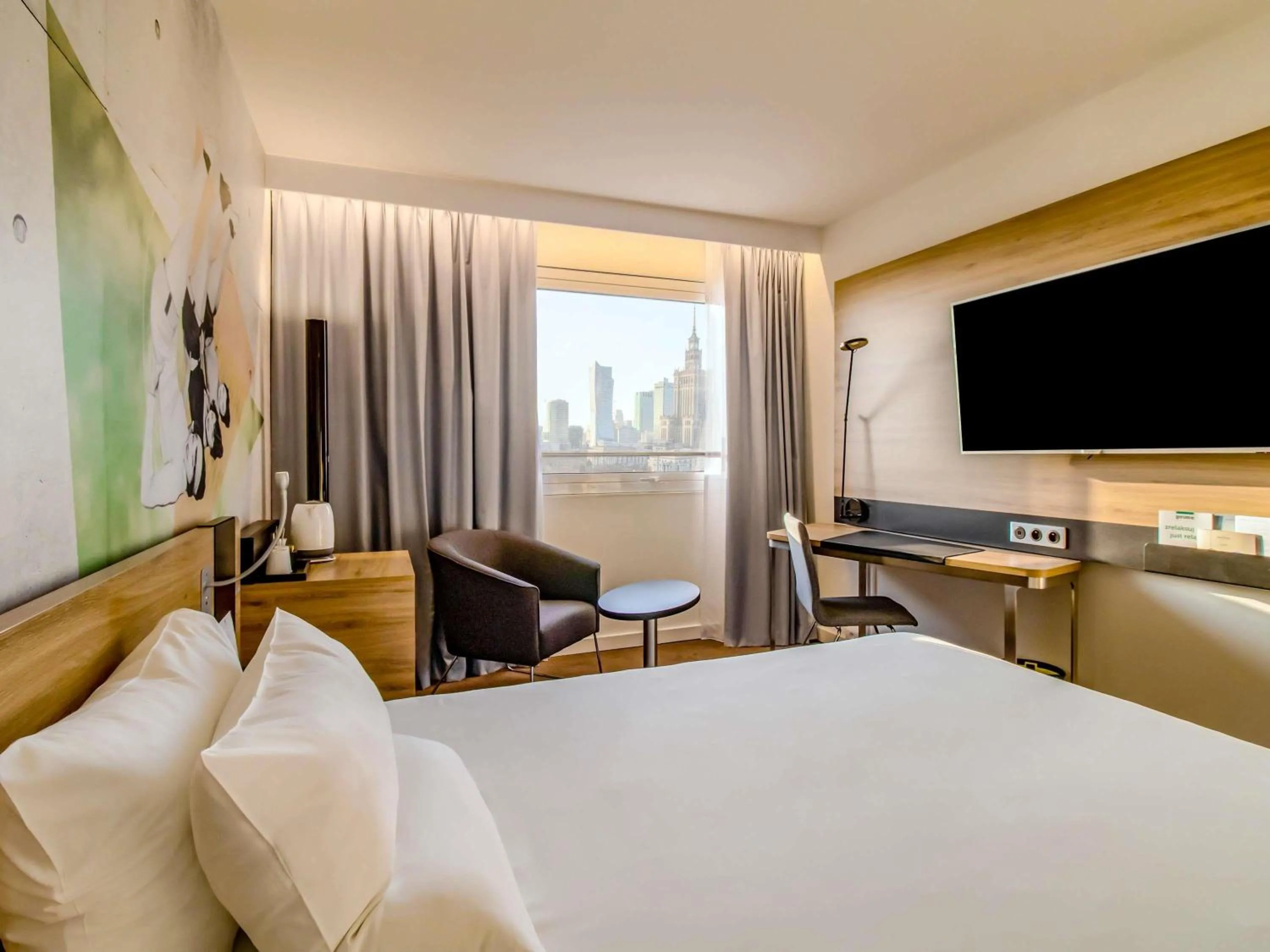 Bedroom, Bed in Novotel Warszawa Centrum