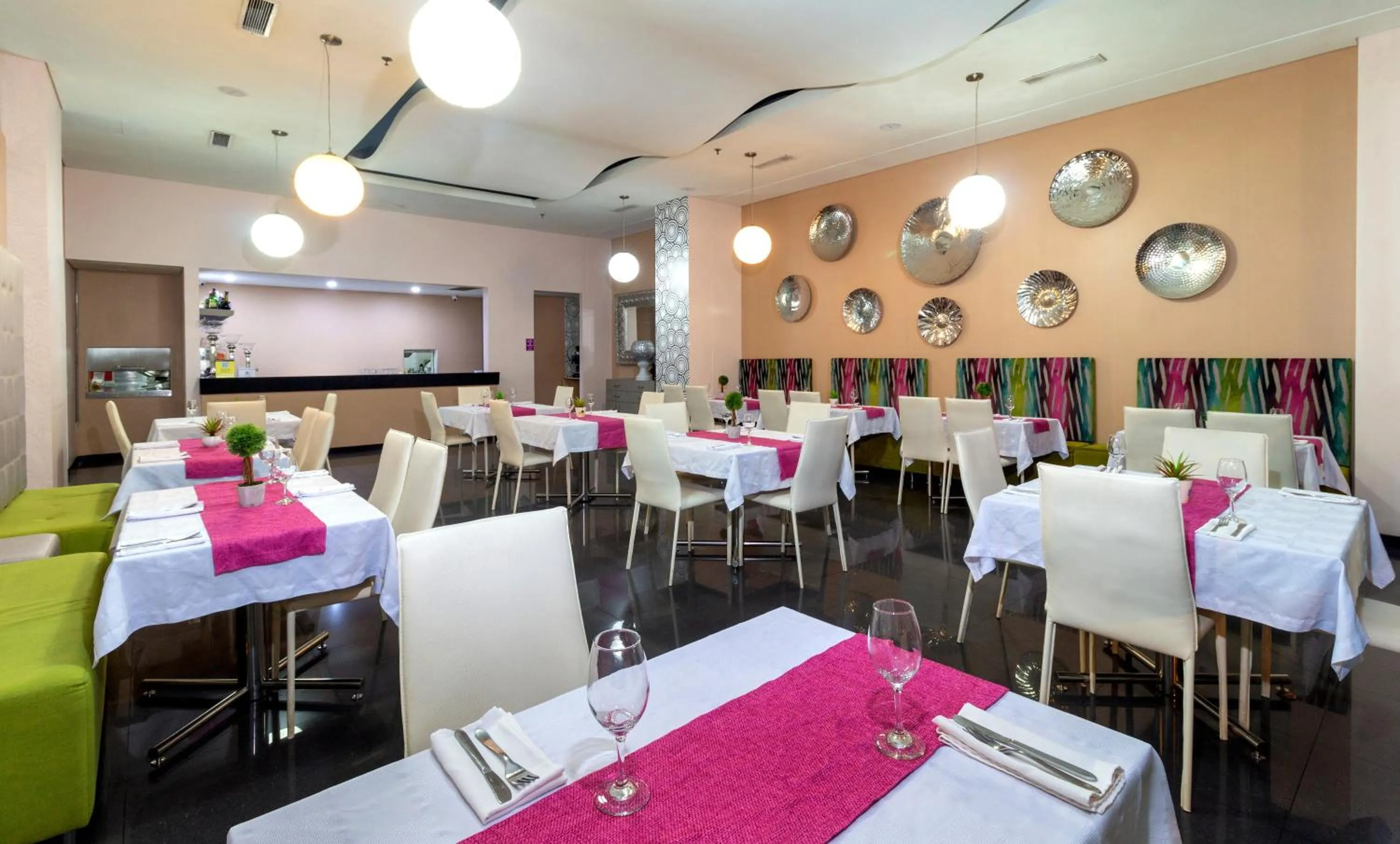 Restaurant/places to eat in Hotel Baroca