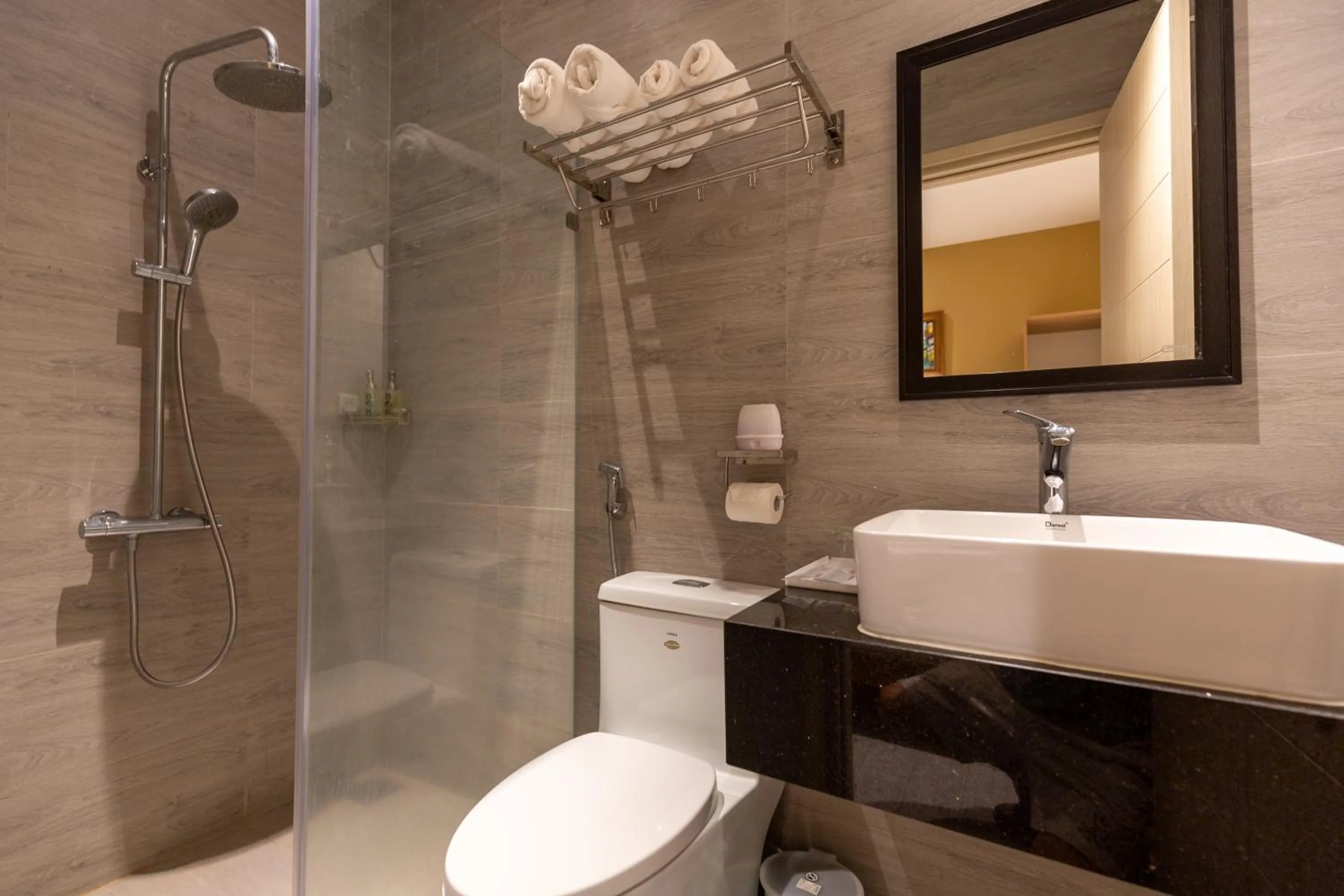 Shower in The Bok Hotel Grand World - by GoGo Phú Quốc