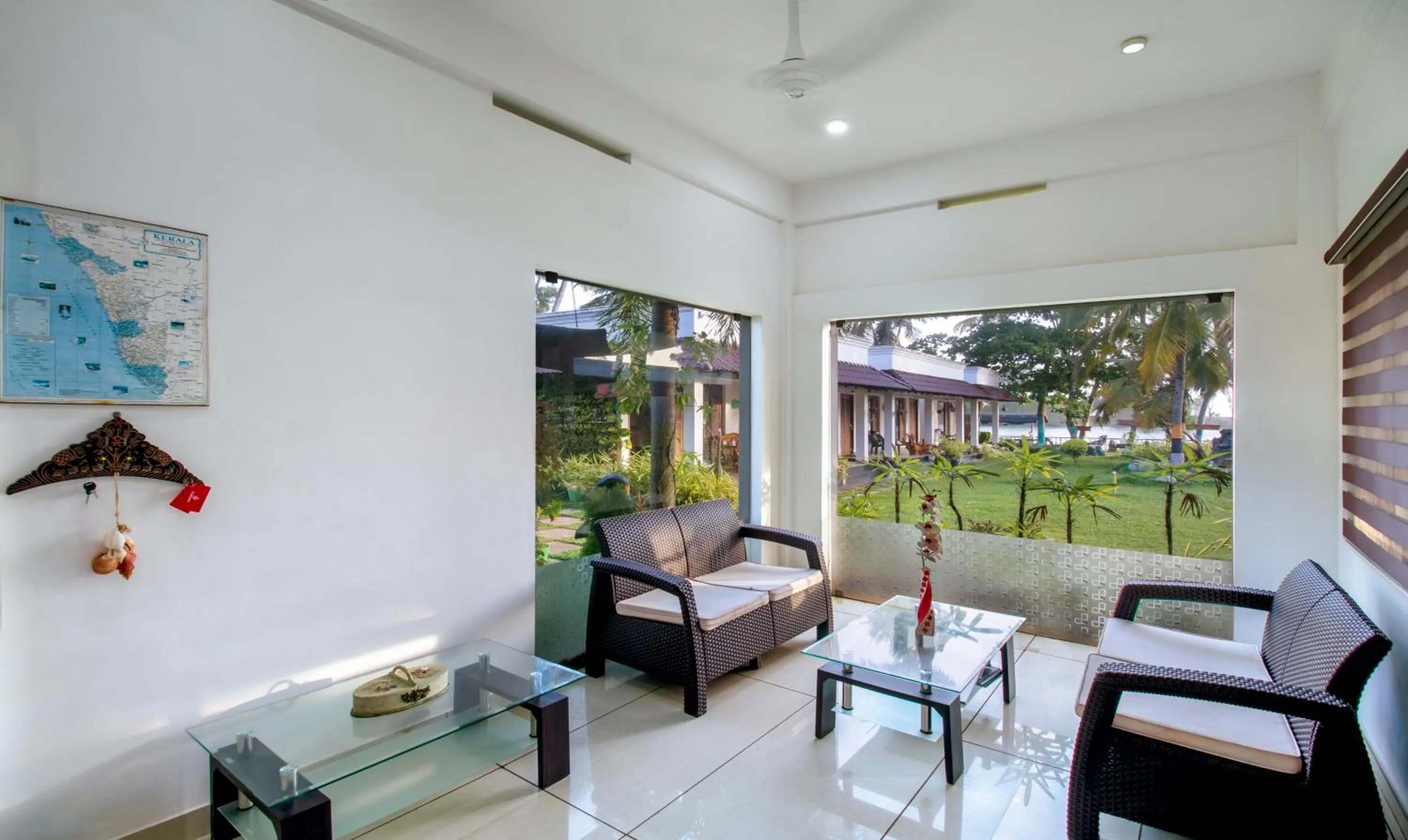 Seating area in Treebo Majestic Retreat